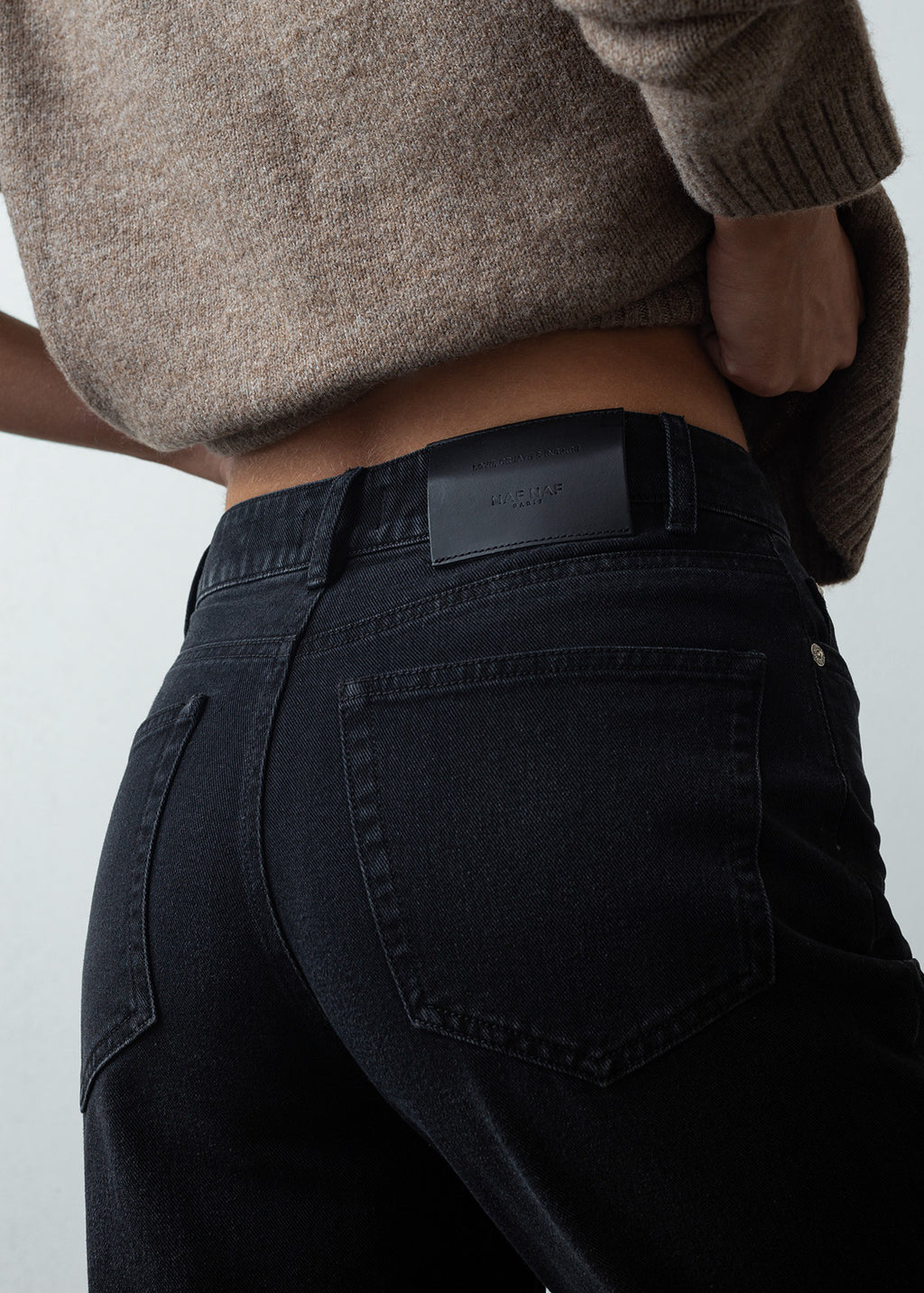 Jean en black denim - Negro 14_491G301_NEG193909_6