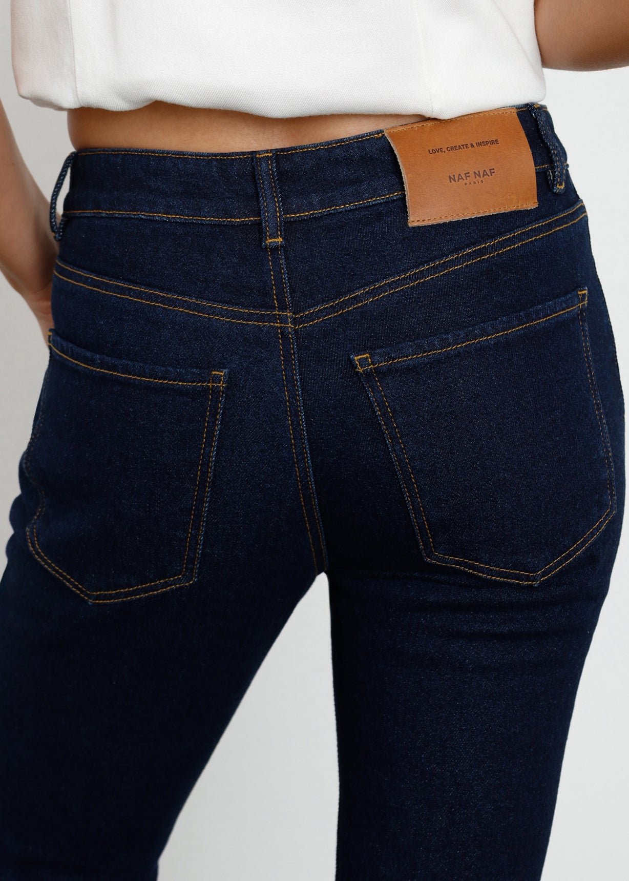 Jean Flare con bota amplia - Azul 14_491H037_AZU194227_6