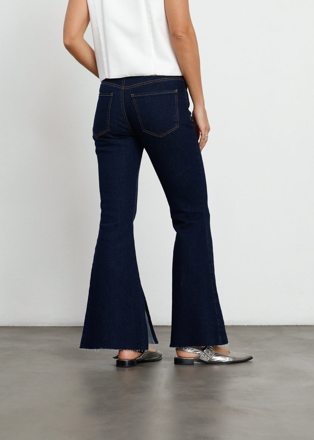Jean Flare con bota amplia - Azul 14_491H037_AZU194227_7