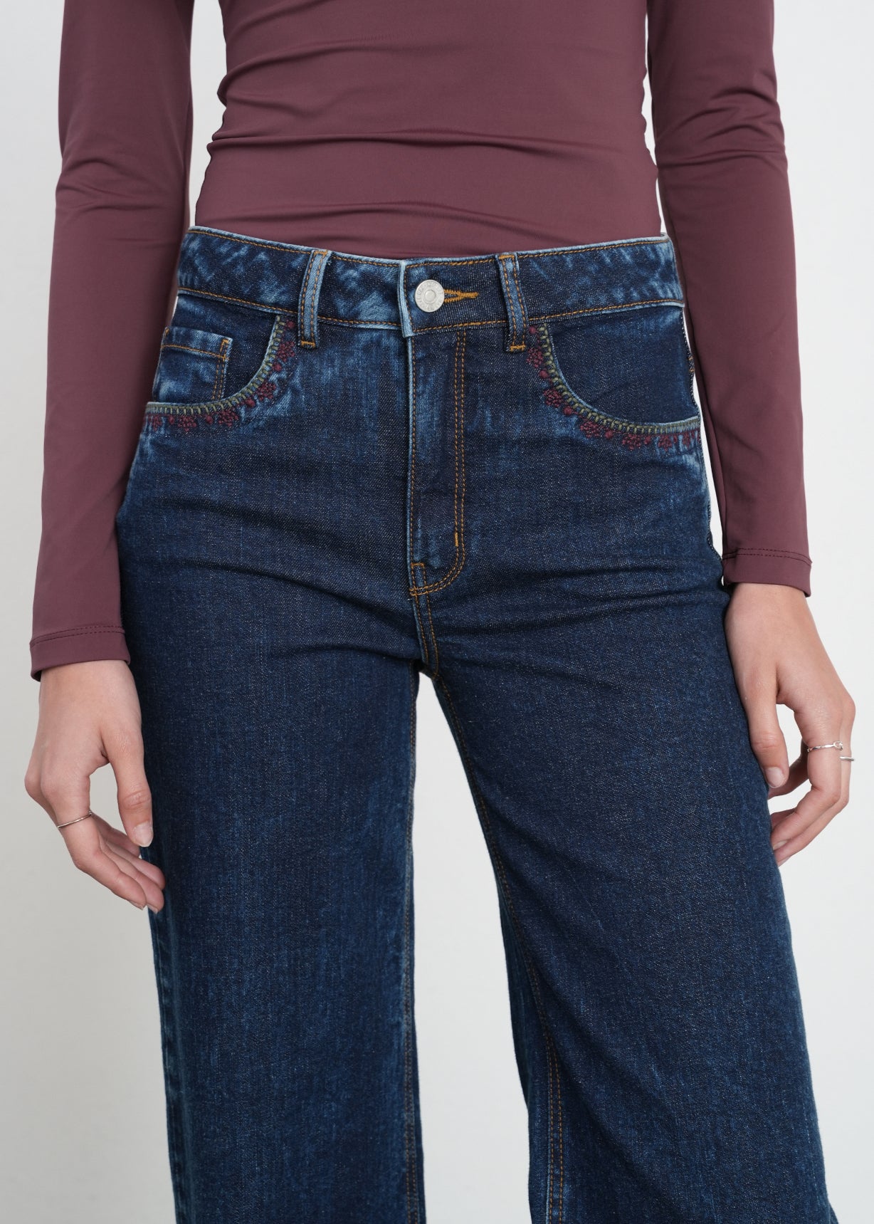 Jean Straight con efecto desgastado - Azul 14_491H044_AZU194227_7