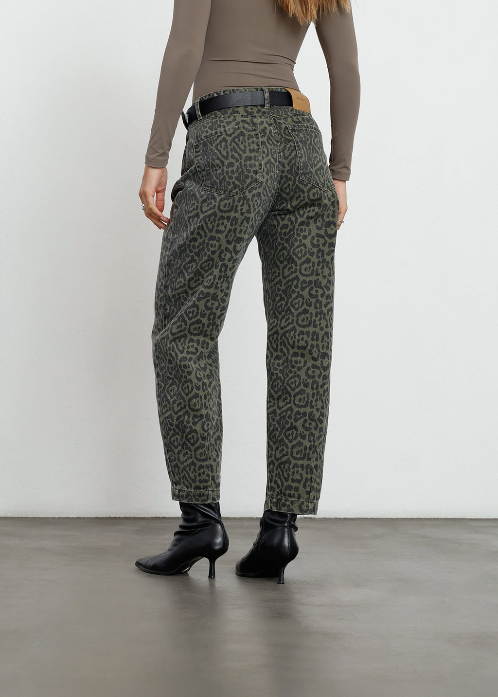 Jean Baggy en animal print - Verde 14_491H331_VER190515_6