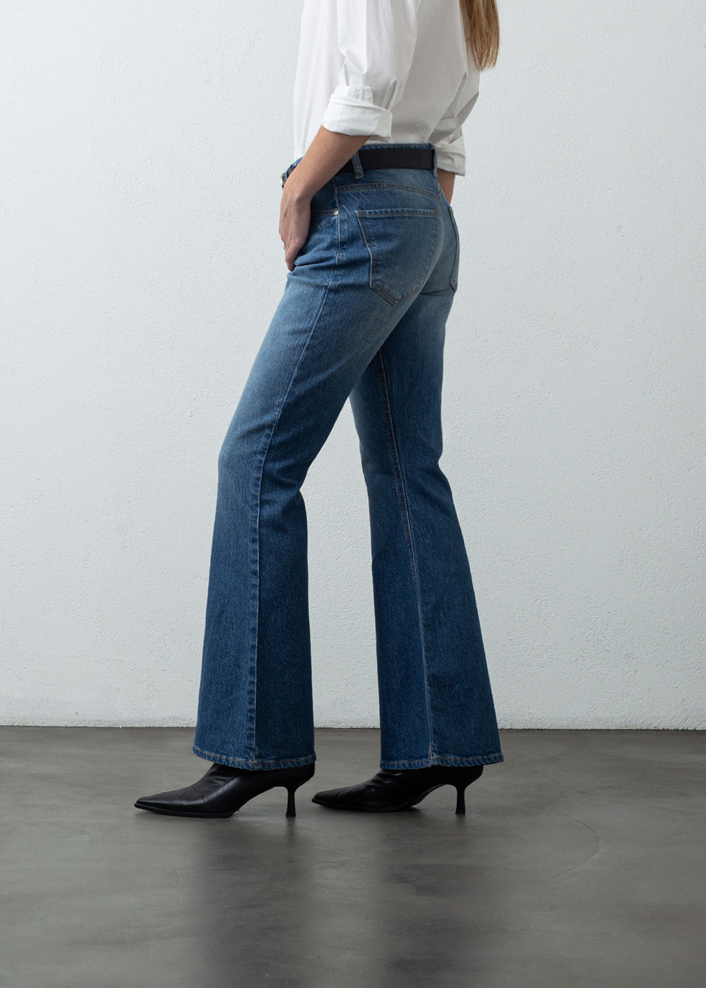 Jean Flare de tiro medio - Azul 14_492G028_AZU183928_3