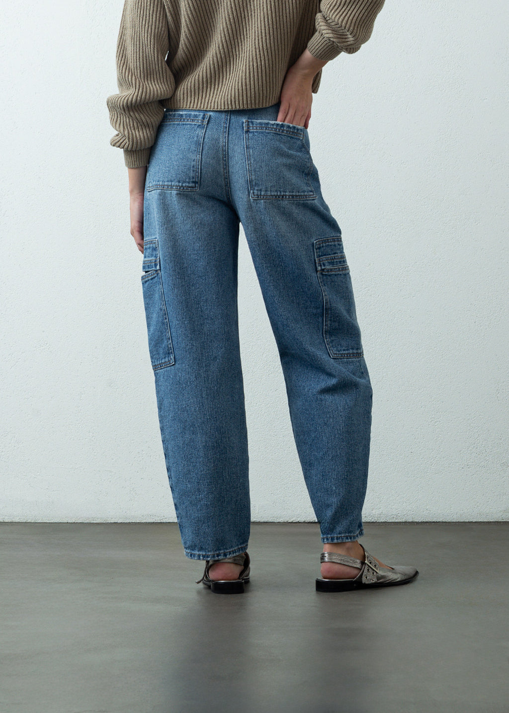 Jean Barrel tiro alto tipo cargo - Azul 14_492G029_AZU183928_7