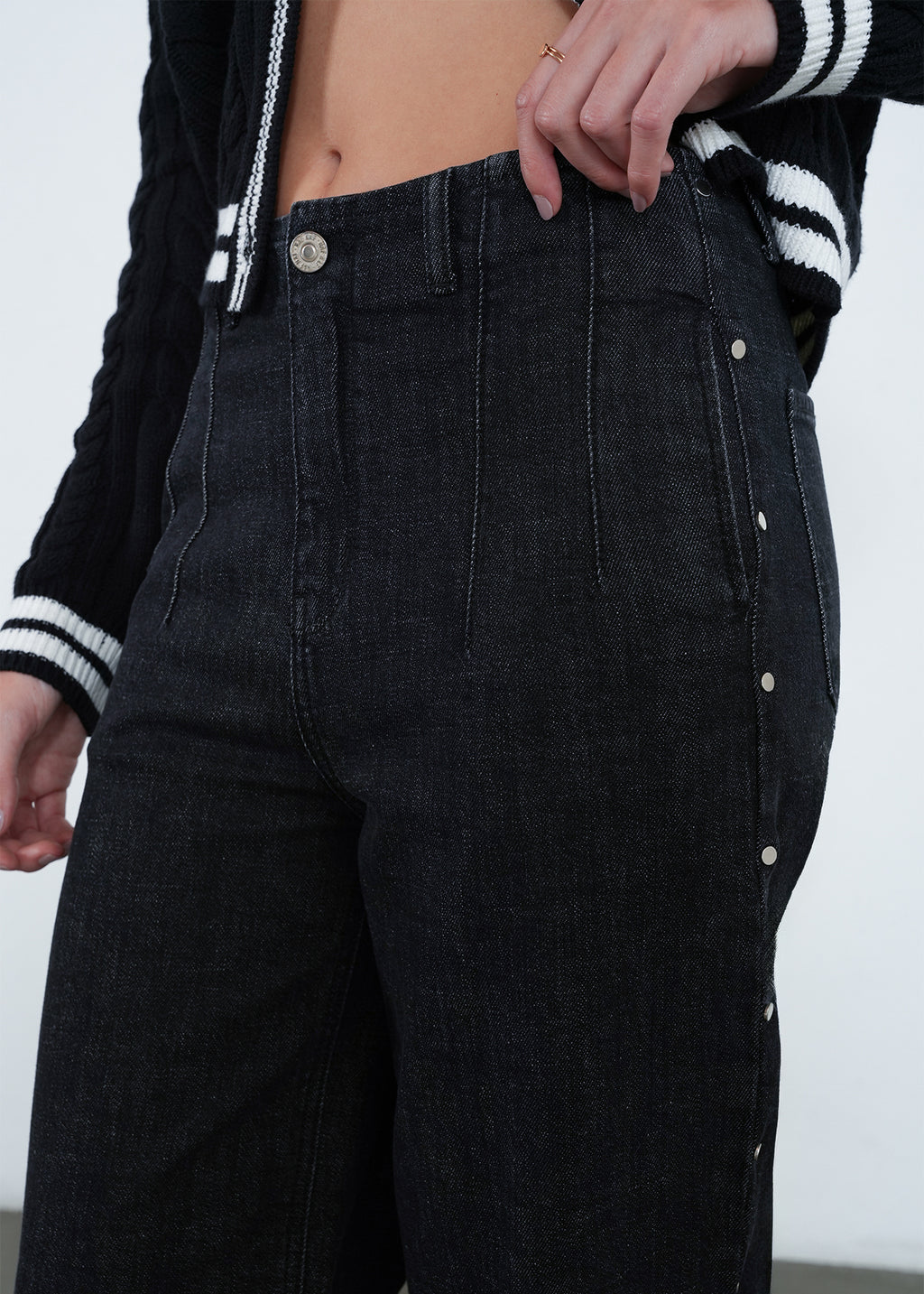 Jean Slouchy con taches laterales - Negro 14_492H032_NEG190303_4