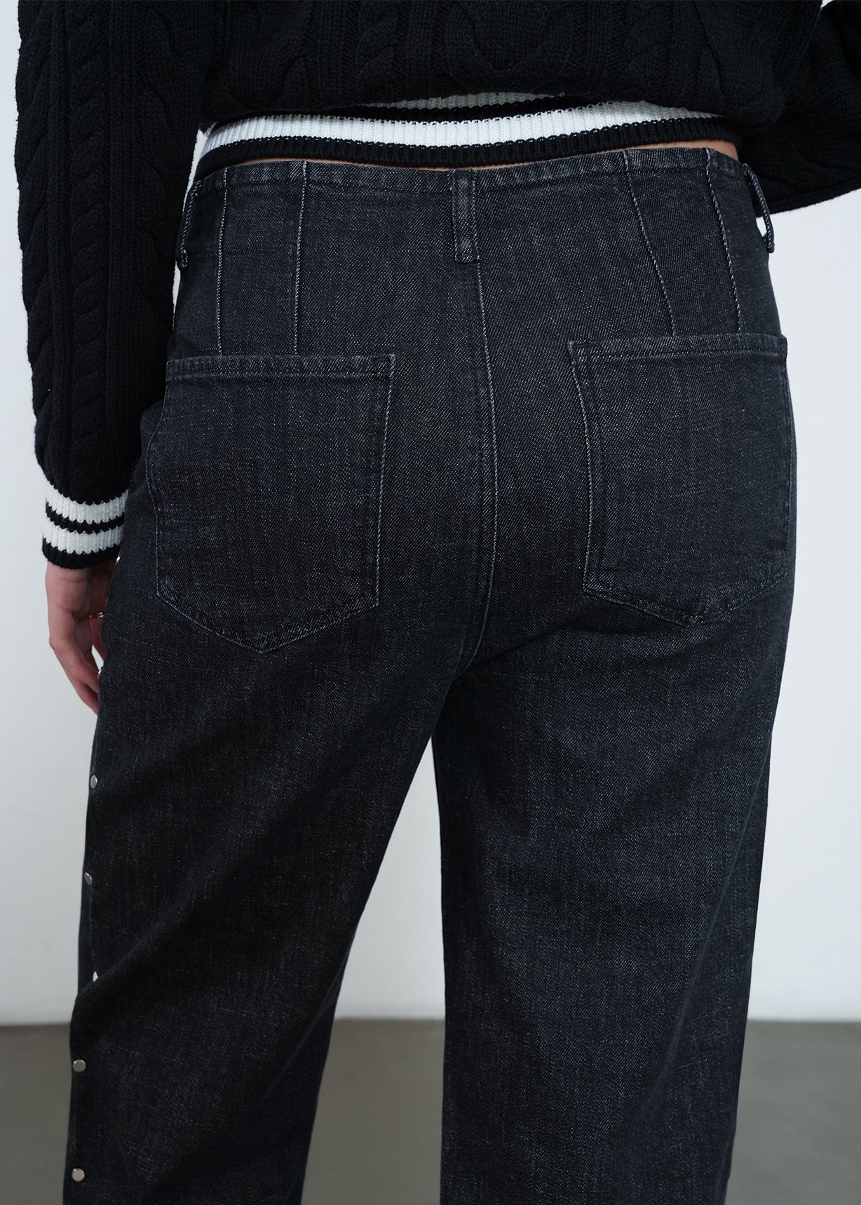 Jean Slouchy con taches laterales - Negro 14_492H032_NEG190303_6