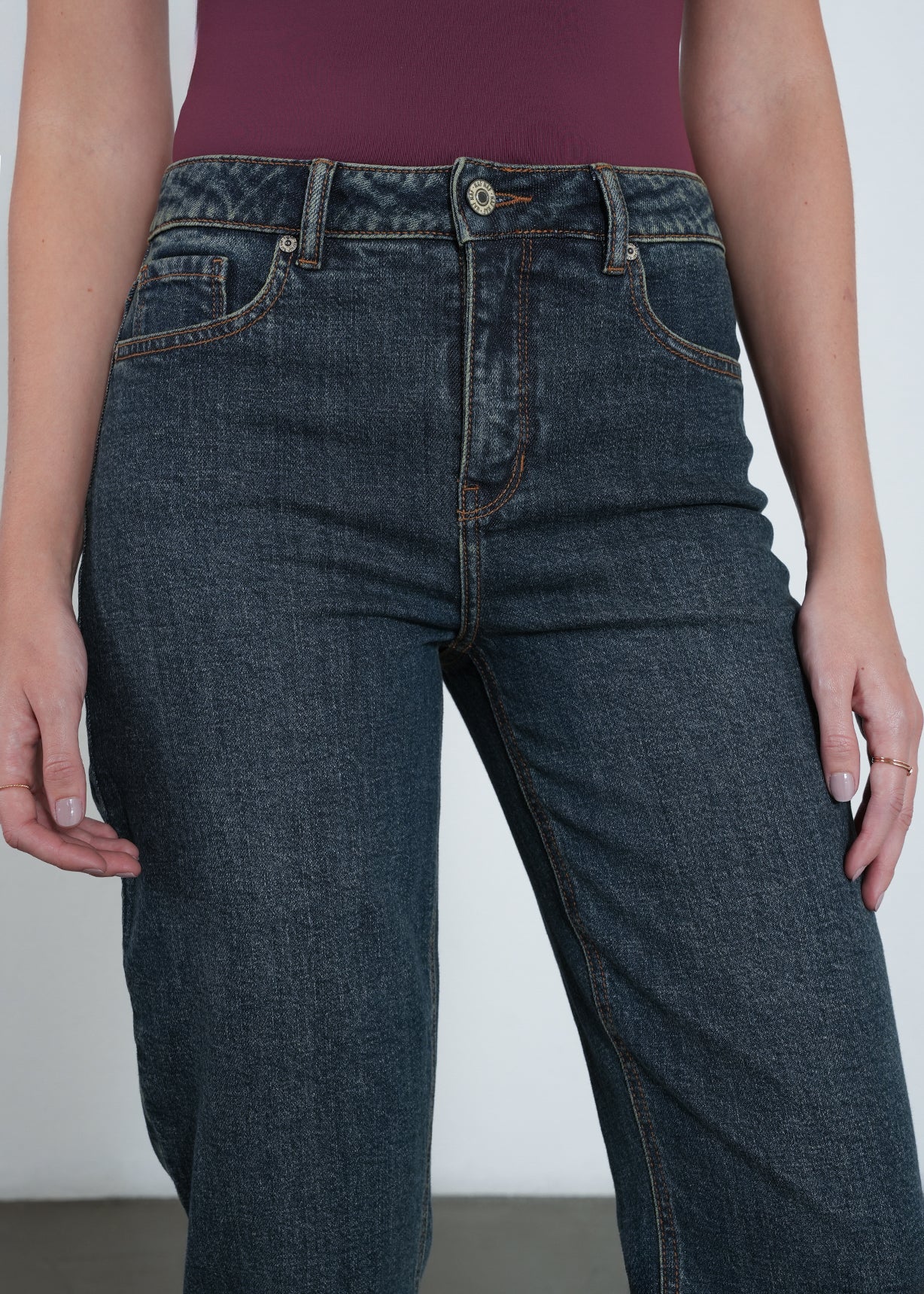 Jean Mom de tiro alto - Azul 14_492H033_AZU194227_4