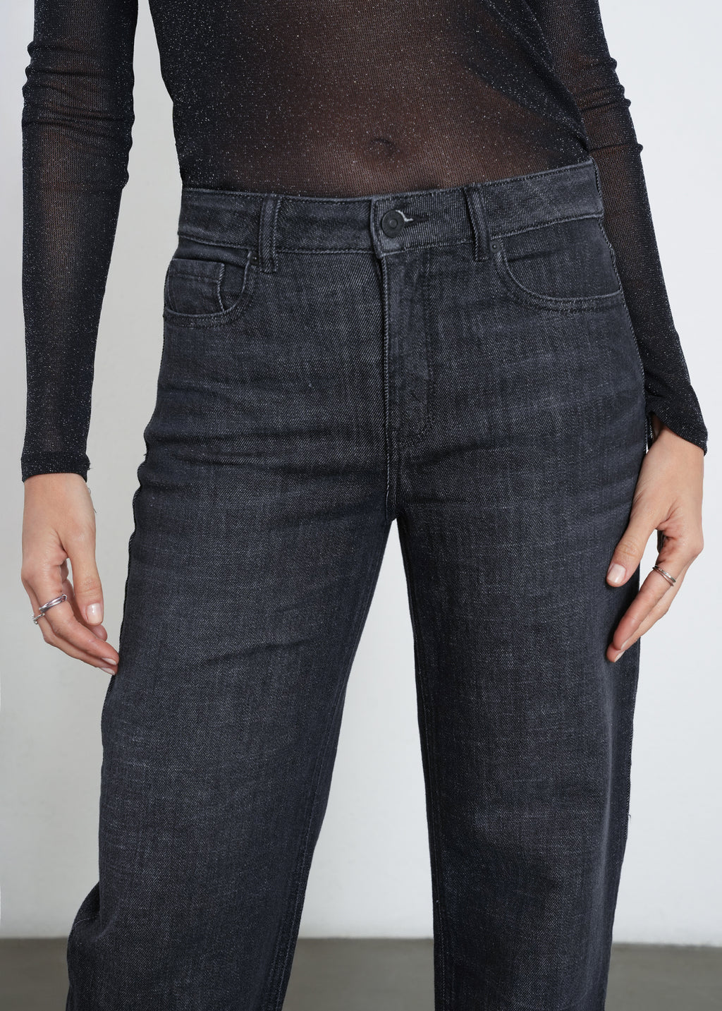 Jean straight tiro medio - Negro 14_492H075_NEG193909_4
