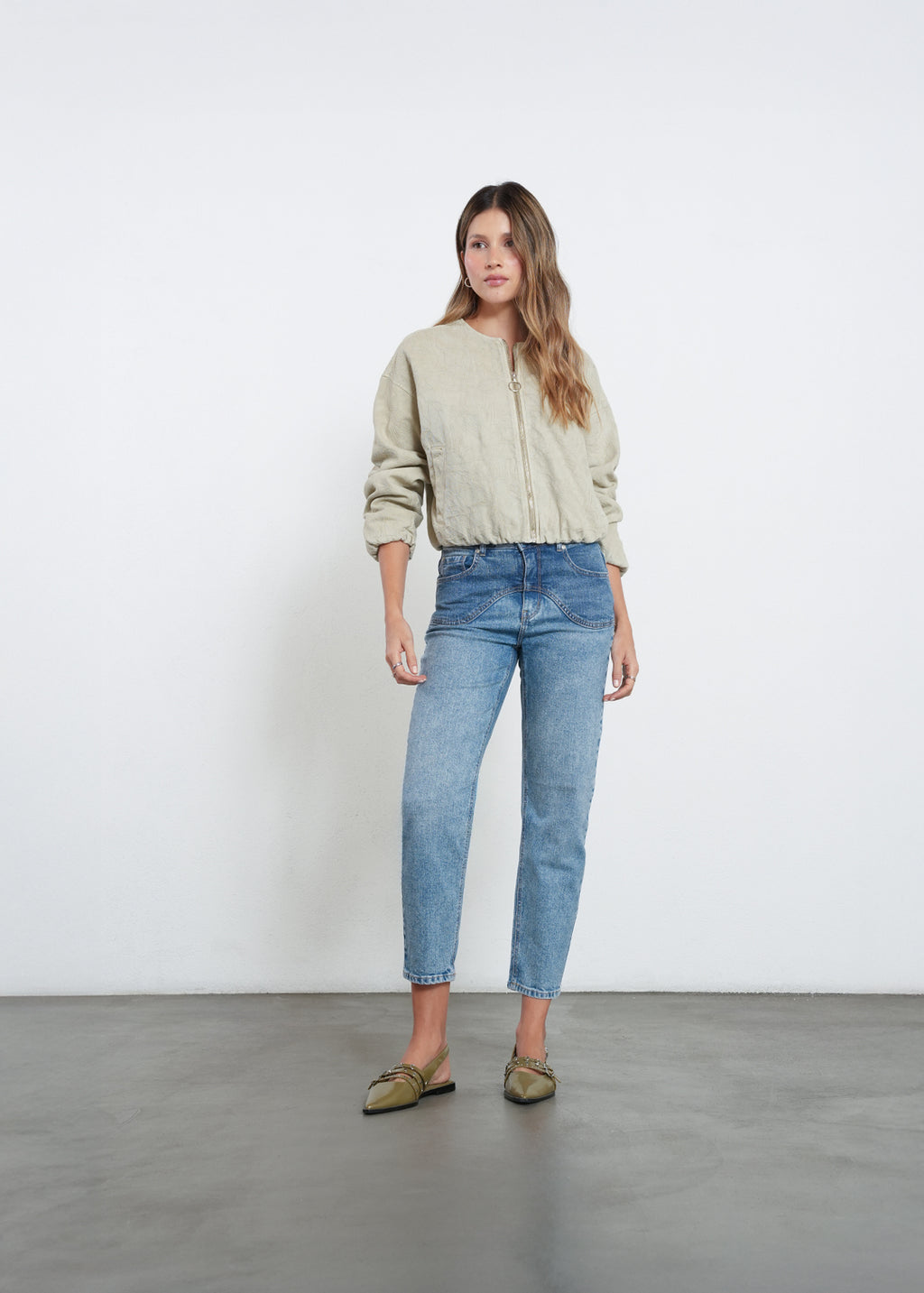 Jean mom tiro alto - Azul 14_492H078_AZU183928_3