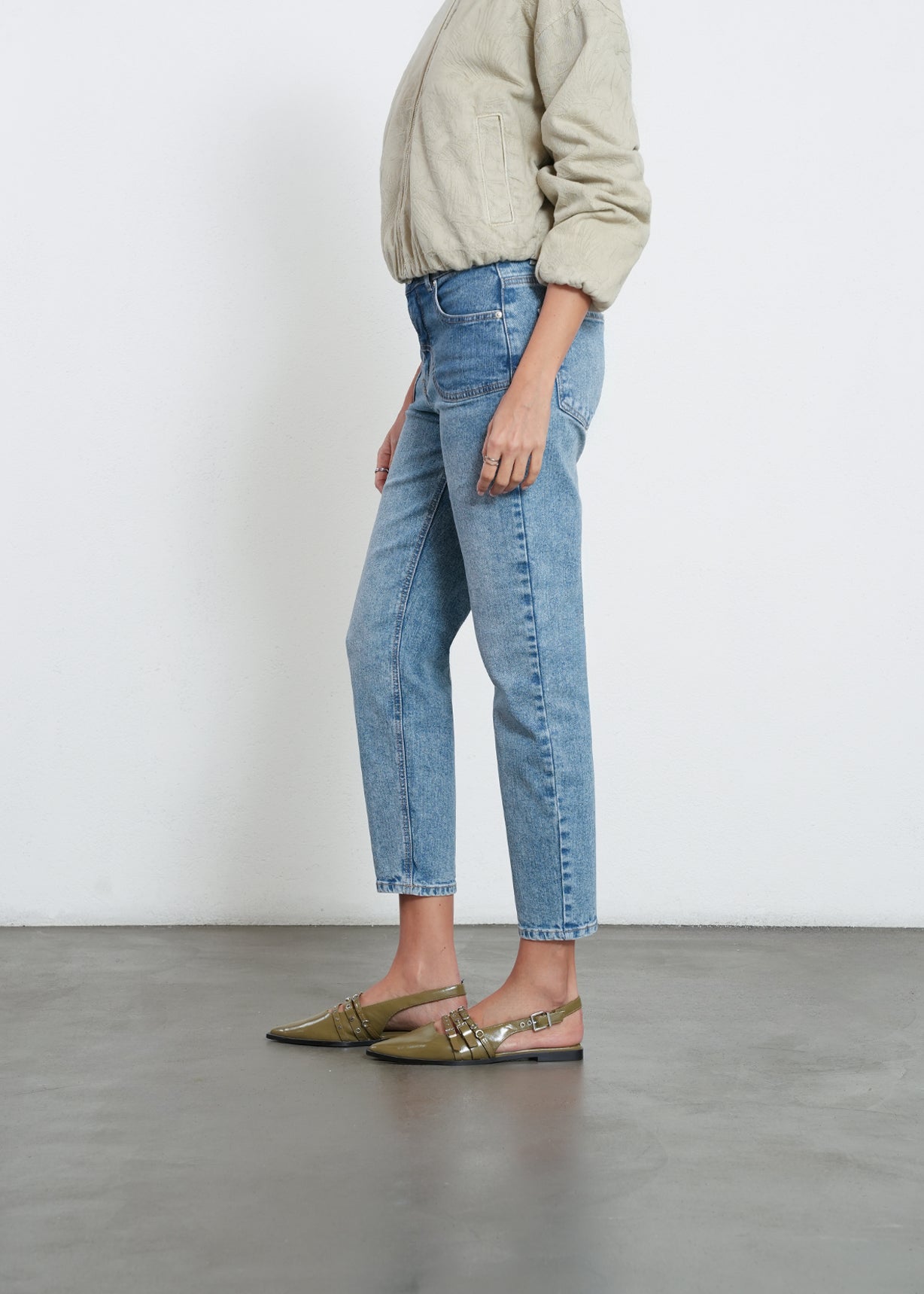 Jean mom tiro alto - Azul 14_492H078_AZU183928_5