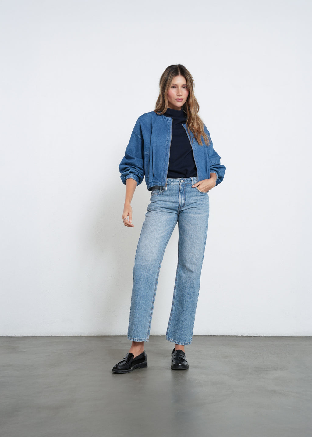 Jean straight tiro medio - Azul 14_492H079_AZU183928_3
