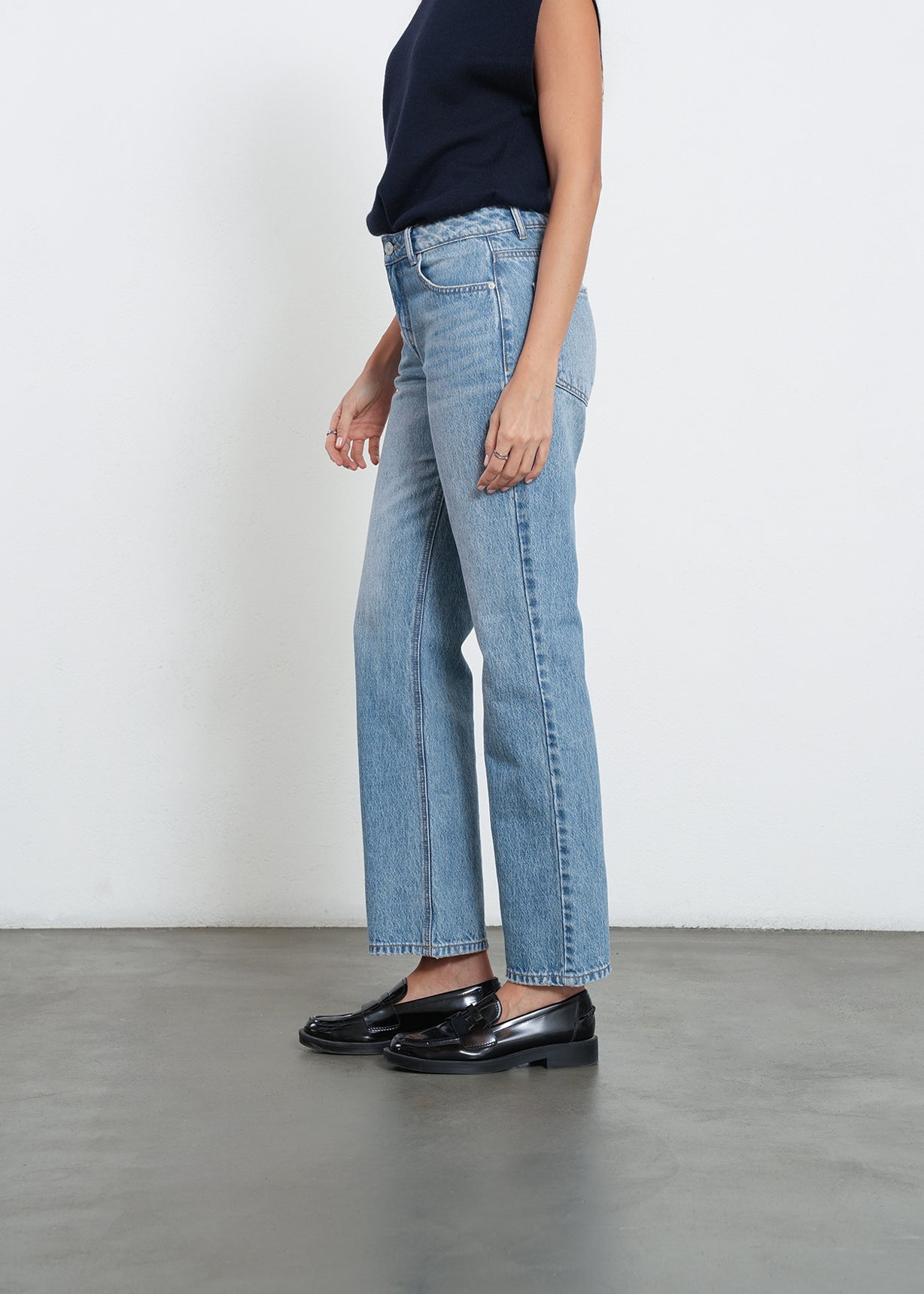 Jean straight tiro medio - Azul 14_492H079_AZU183928_5