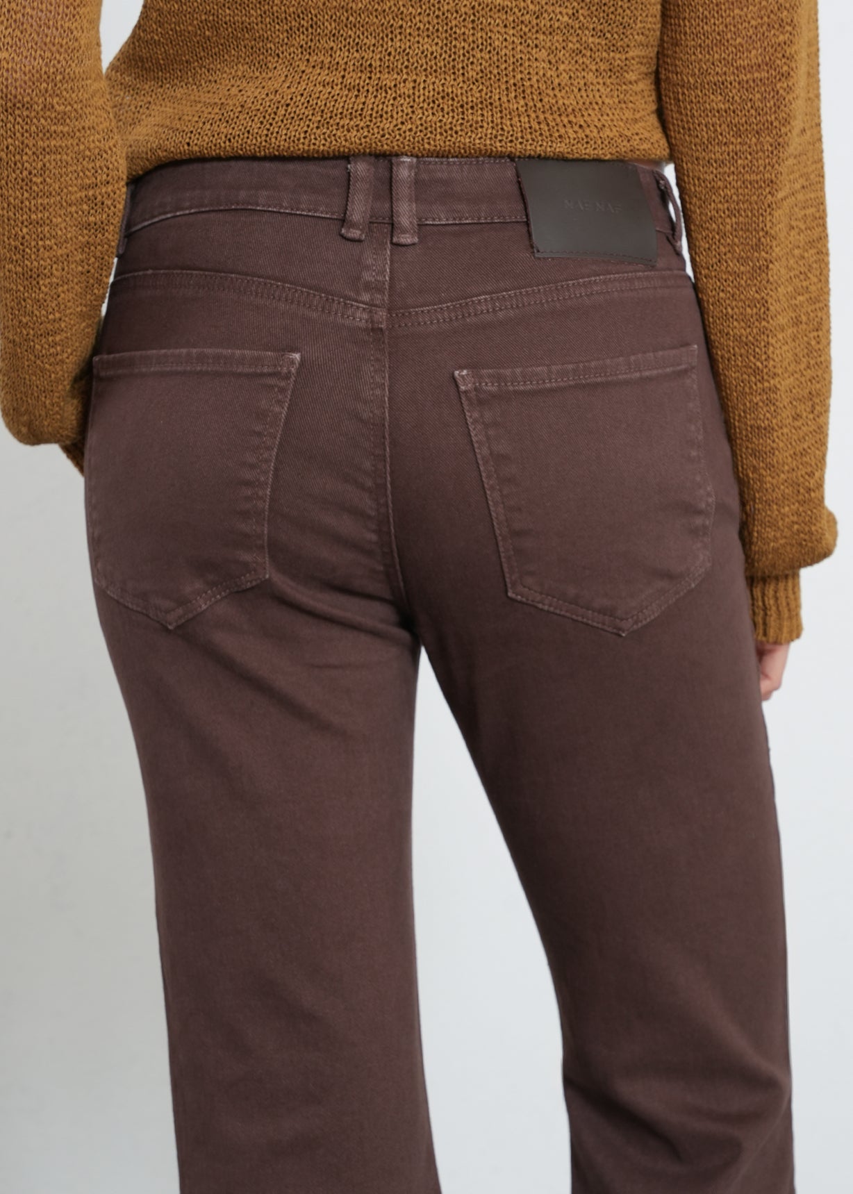 Jean flare tiro alto - Cafe 14_492H084_CAF190915_4