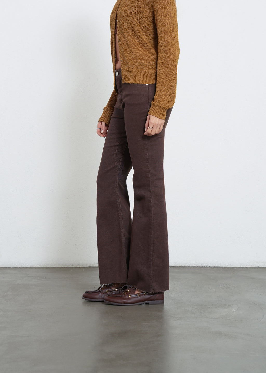 Jean flare tiro alto - Cafe 14_492H084_CAF190915_5