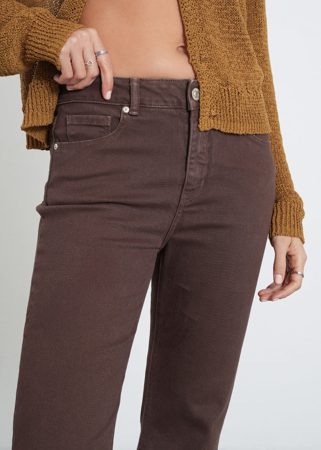 Jean flare tiro alto - Cafe 14_492H084_CAF190915_7