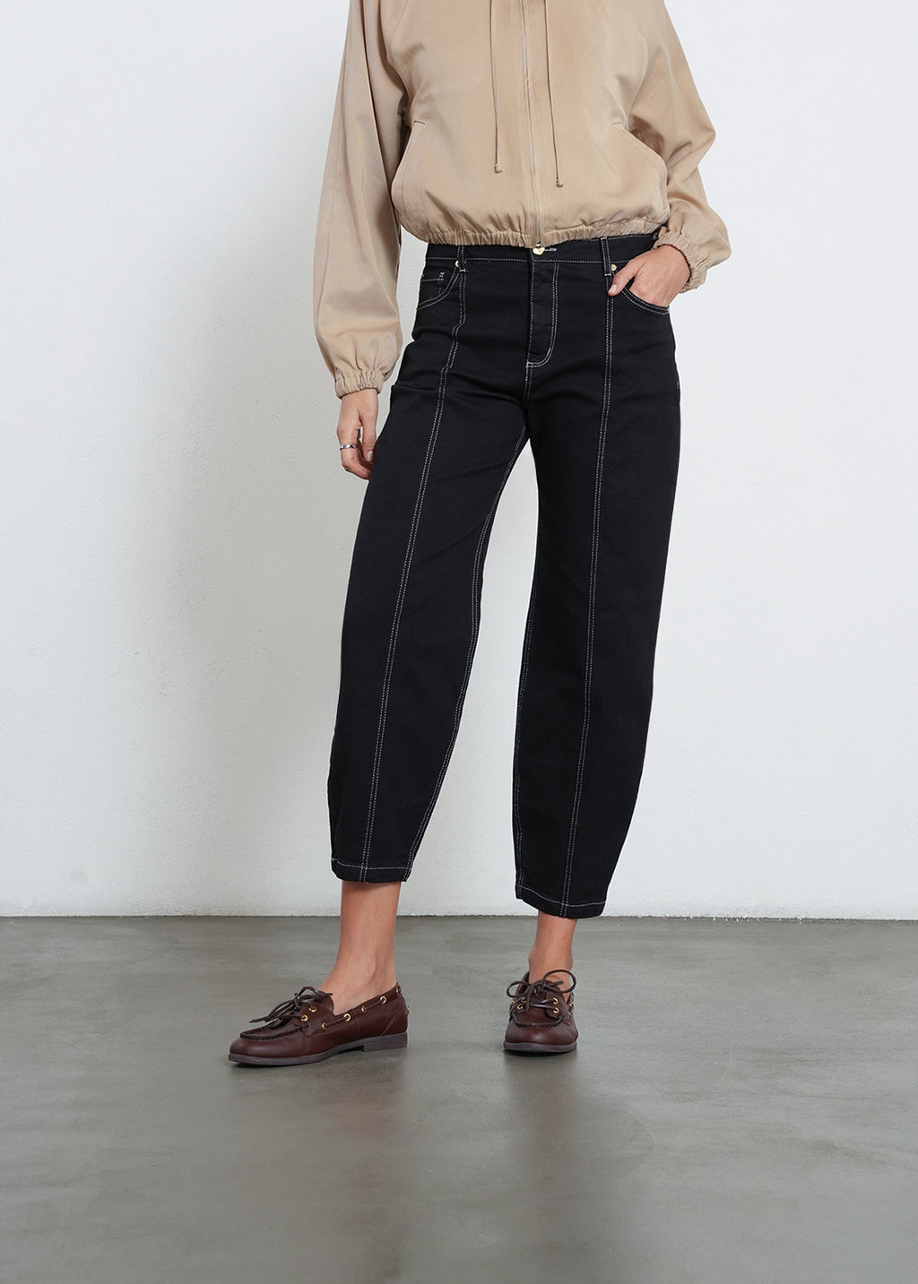 Jean slouchy tiro alto - Negro 14_492H376_NEG193909_0