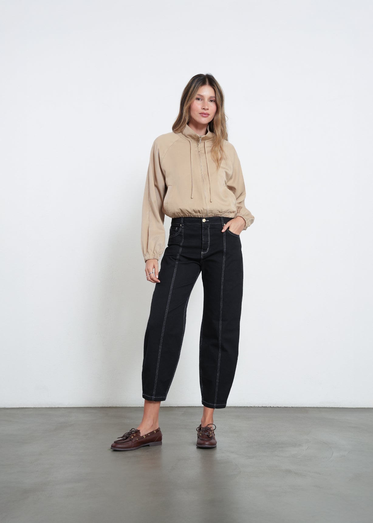 Jean slouchy tiro alto - Negro 14_492H376_NEG193909_3
