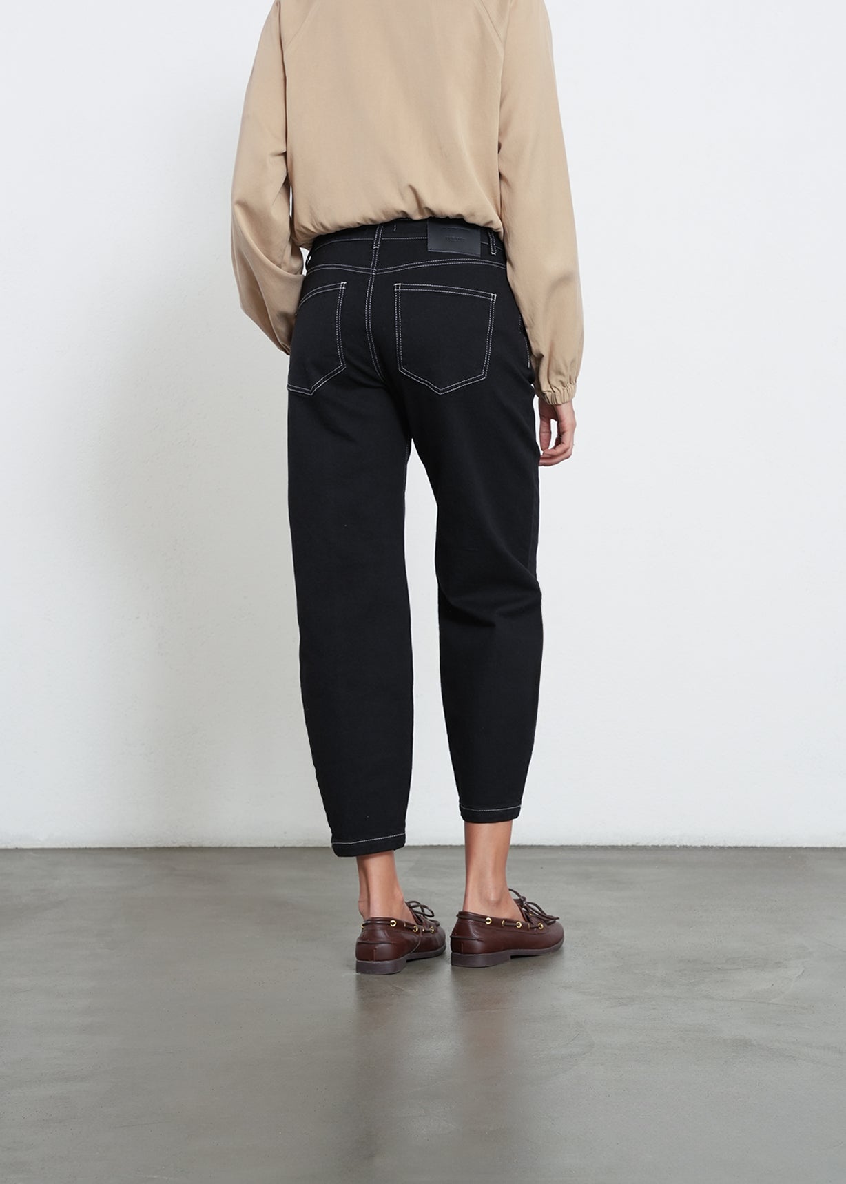 Jean slouchy tiro alto - Negro 14_492H376_NEG193909_7