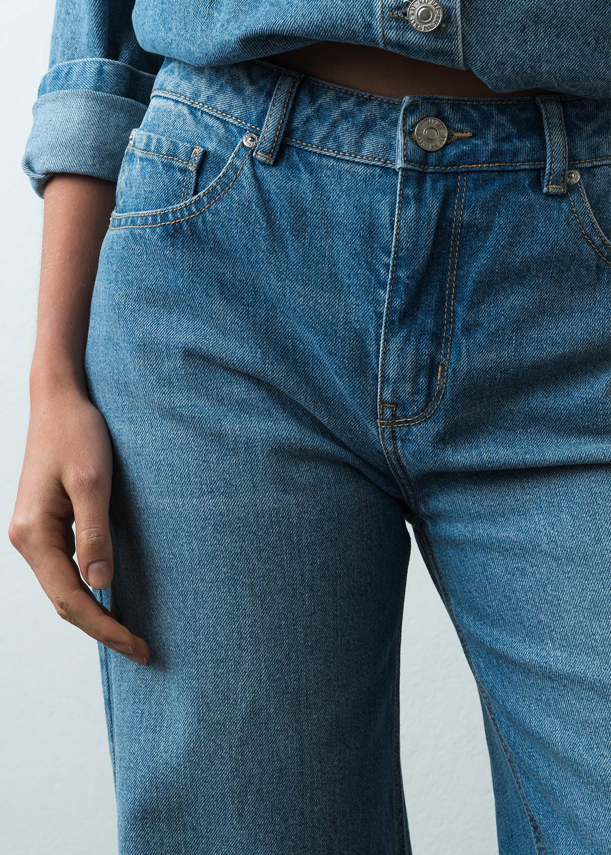 Jean Wide Leg tono claro - Azul 14_493G052_AZU183928_4