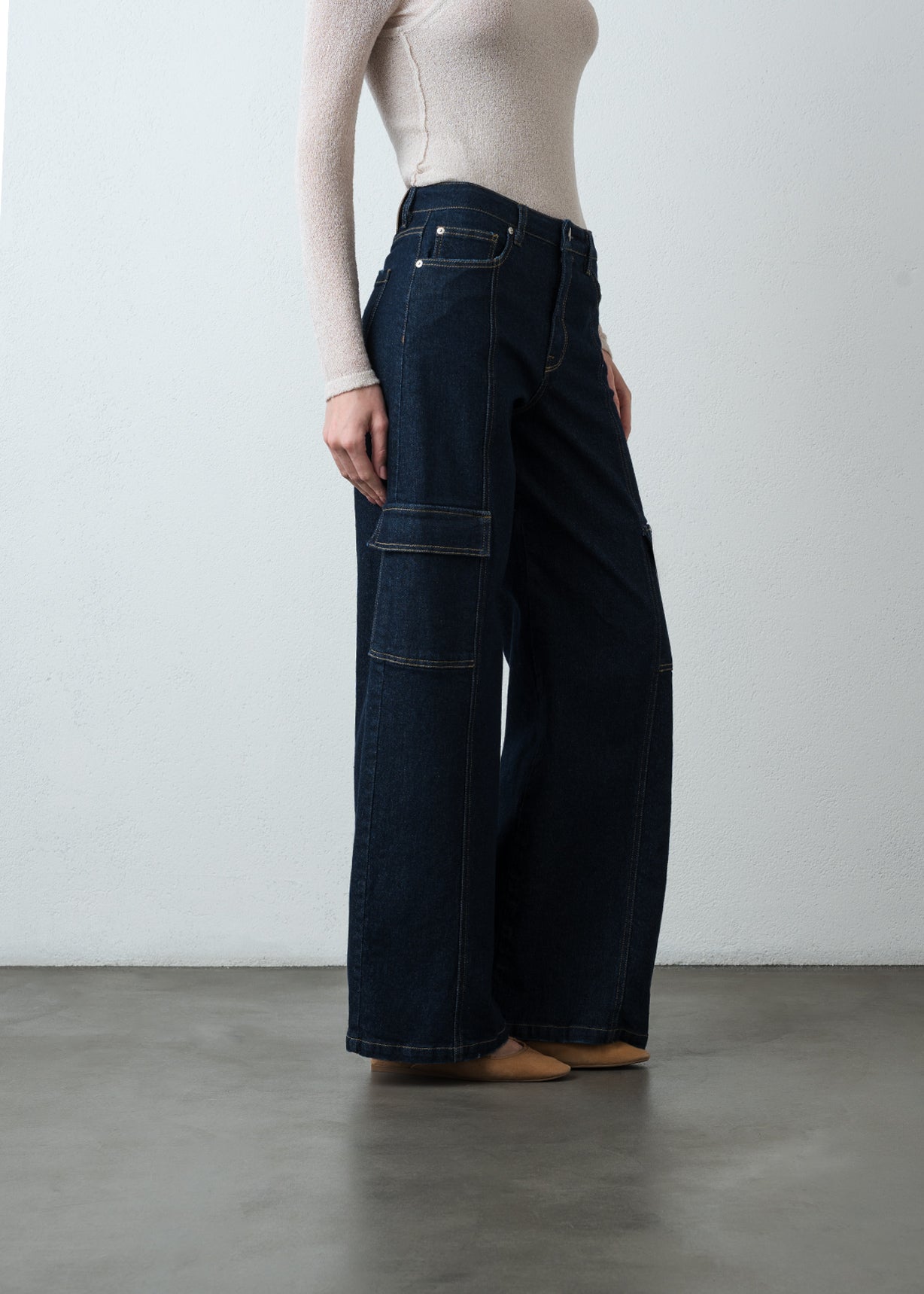 Jean Wide Leg Long tono oscuro - Azul 14_493G307_AZU183928_5