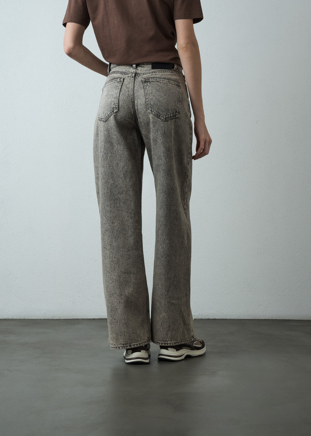 Jean Wide Leg con bolsillos - Negro 14_493G374_NEG193909_7