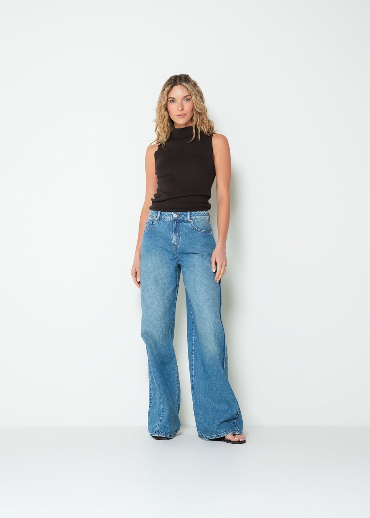 Jean wide tiro medio denim - Azul 14_493H013_AZU183928_3