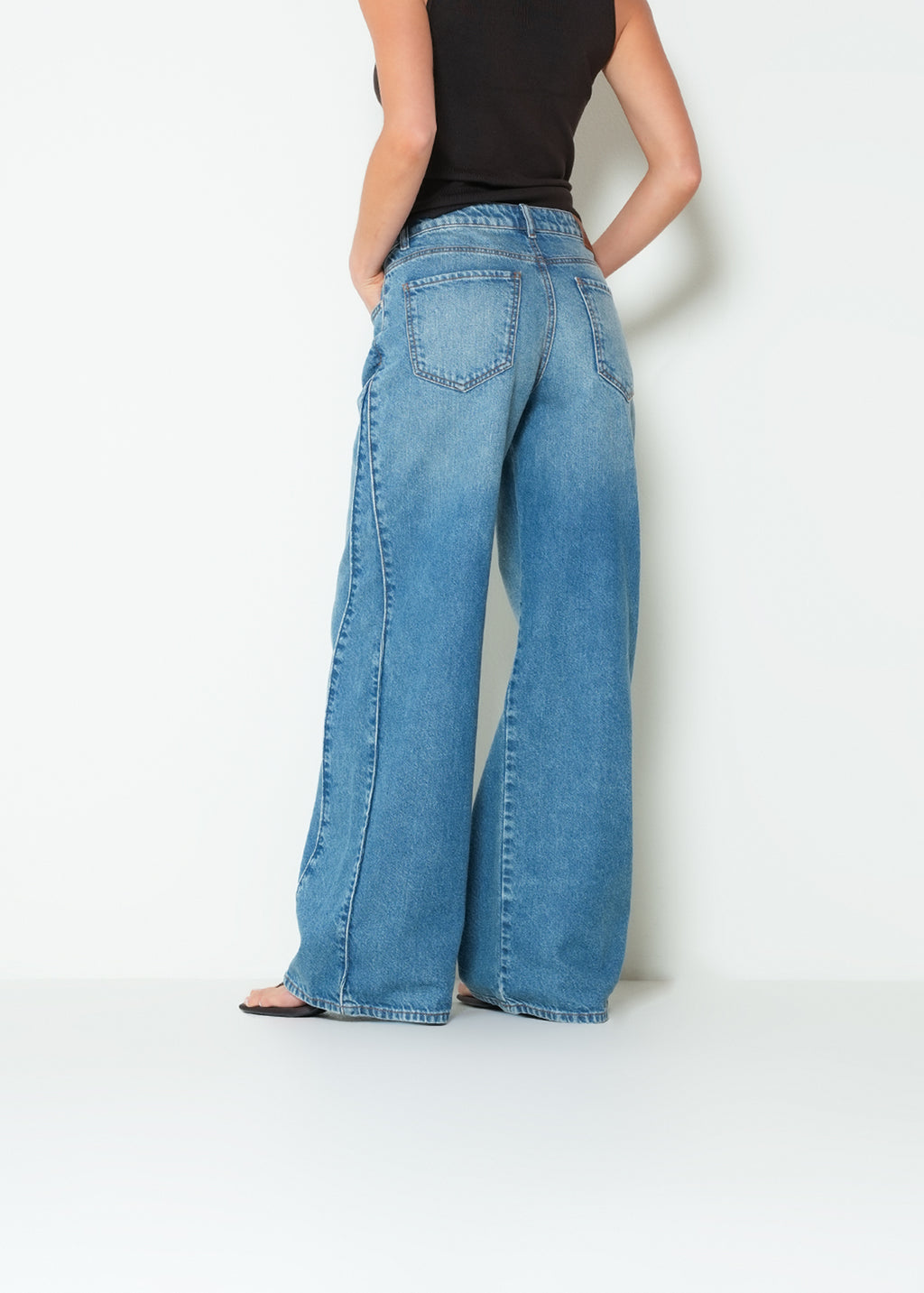 Jean wide tiro medio denim - Azul 14_493H013_AZU183928_7