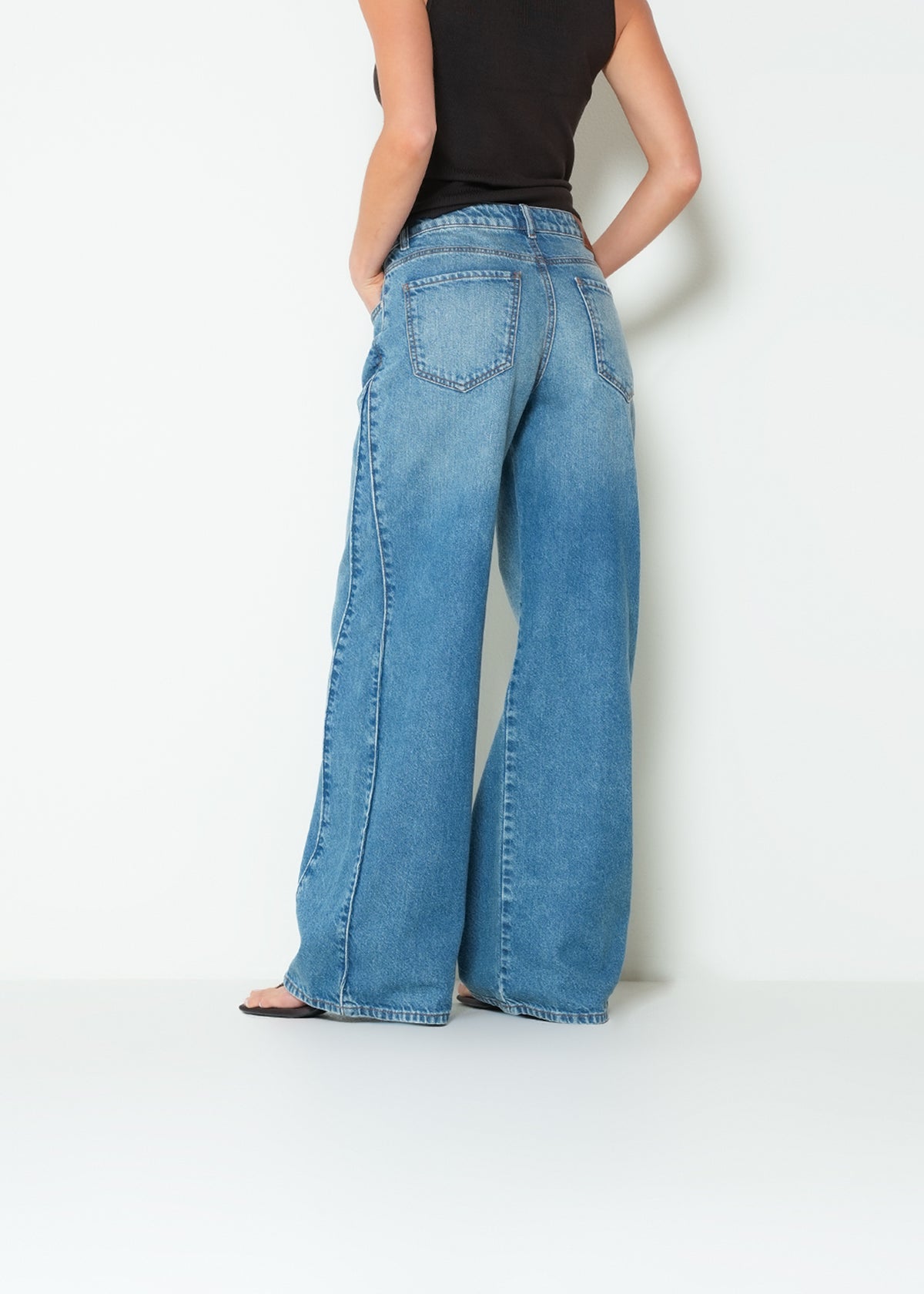 Jean wide tiro medio denim - Azul 14_493H013_AZU183928_7