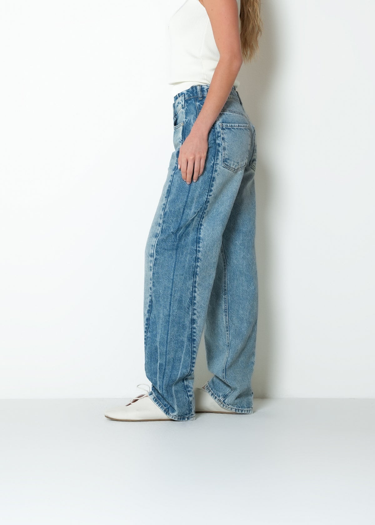 Jean wide tiro medio denim - Azul 14_493H017_AZU183928_3