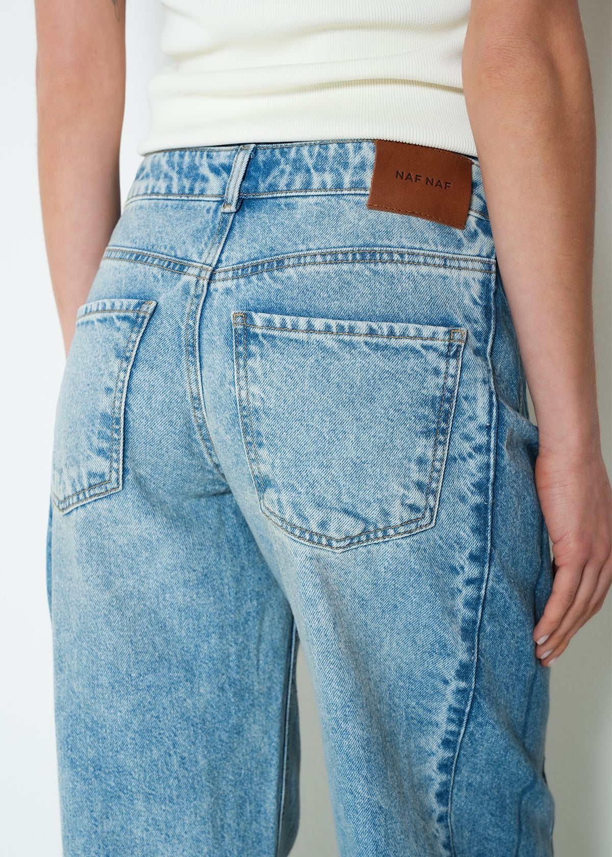 Jean wide tiro medio denim - Azul 14_493H017_AZU183928_6
