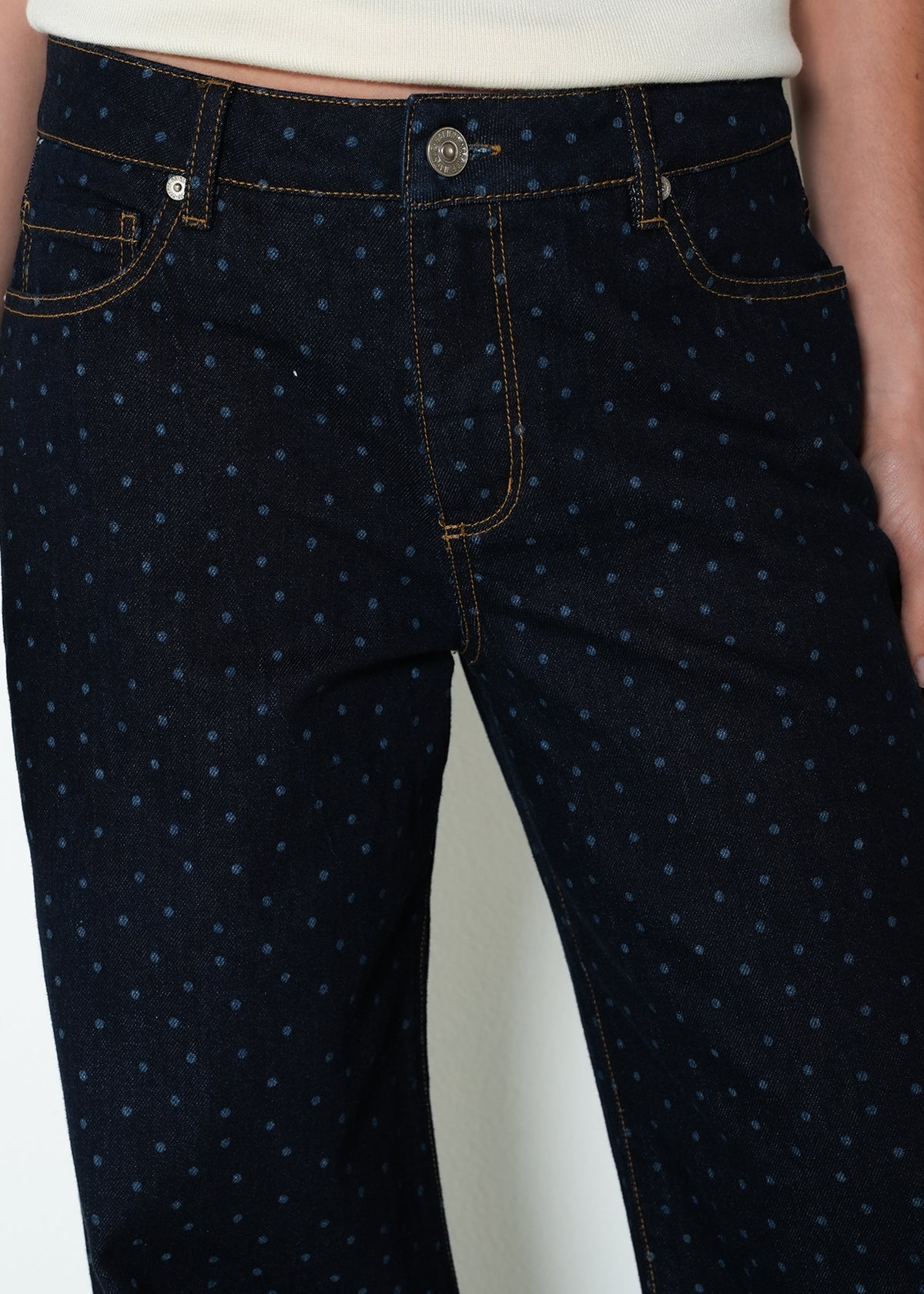 Jean wide leg tiro bajo con puntos - Azul 14_493H303_AZU194227_4