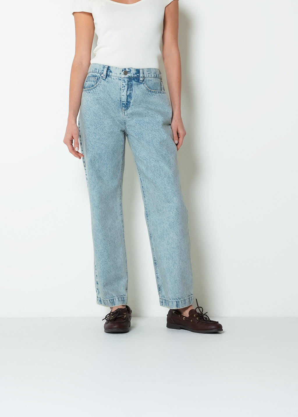 Jean straight tiro medio denim - Azul 14_493H315_AZU183928_0