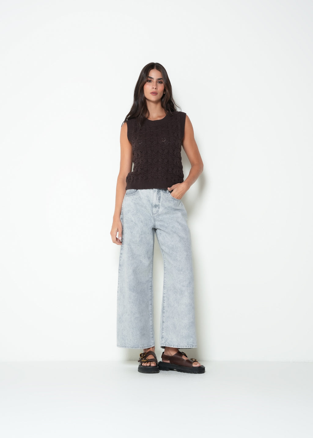 Jean wide tiro alto flare - Gris 14_493H321_GRI175104_3