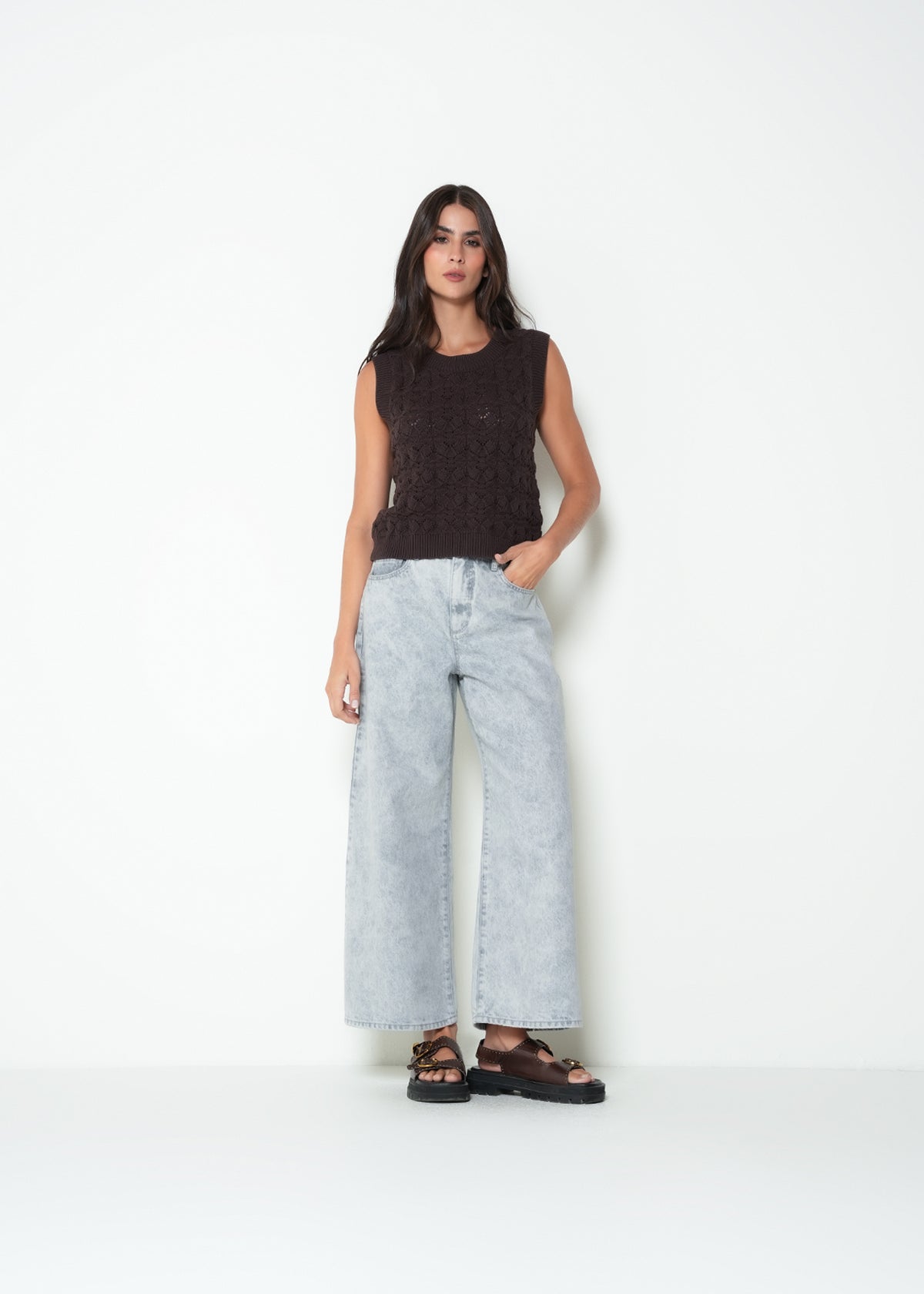 Jean wide tiro alto flare - Gris 14_493H321_GRI175104_3