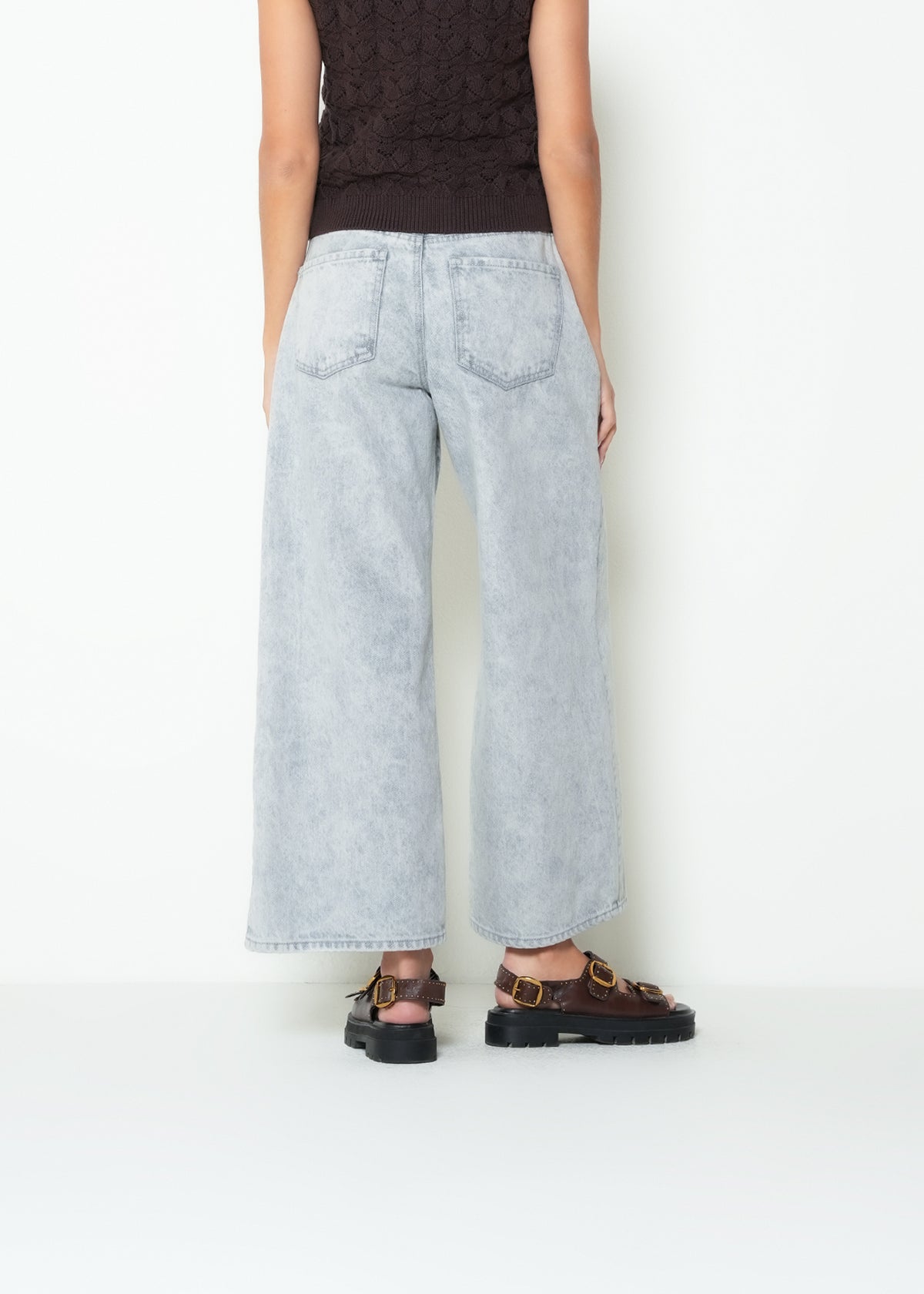 Jean wide tiro alto flare - Gris 14_493H321_GRI175104_6