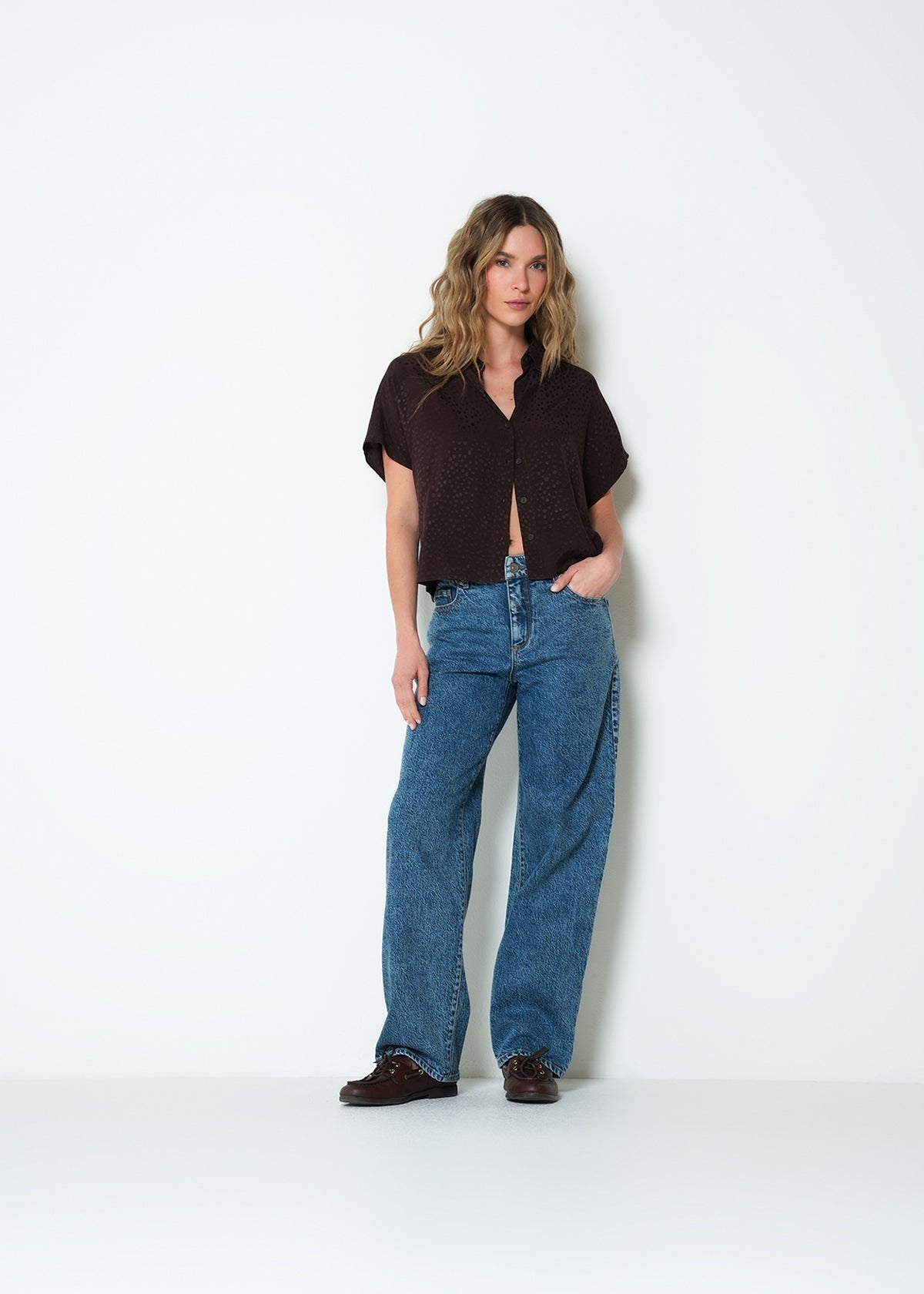 Jean straight tiro medio denim - Azul 14_493H323_AZU183928_3