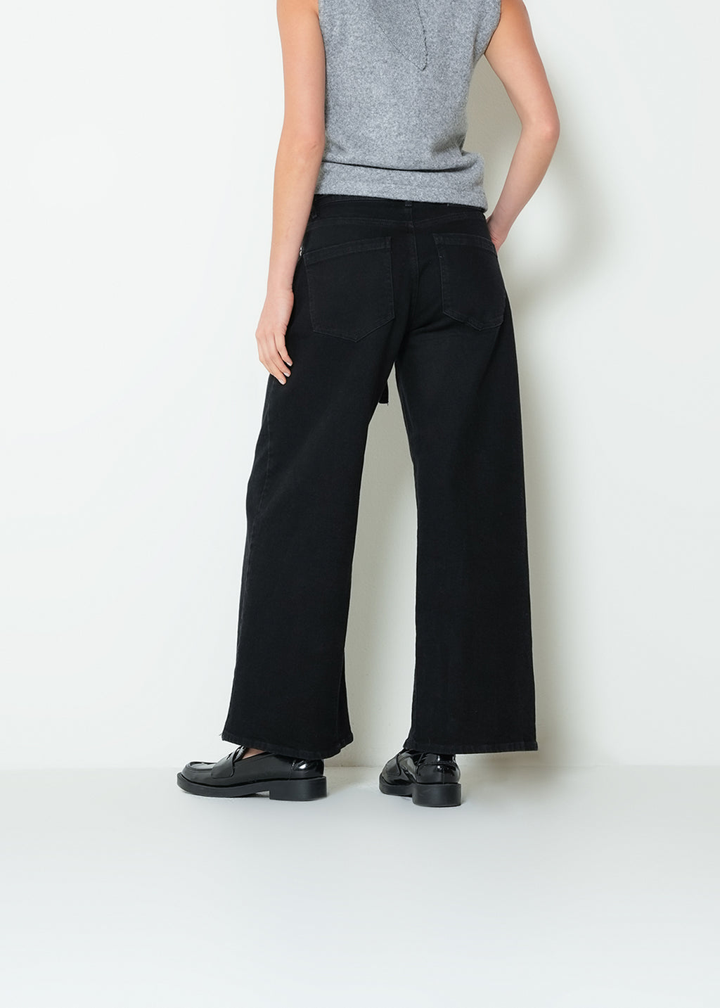Jean wide leg tiro medio - Negro 14_493H371_NEG193909_7
