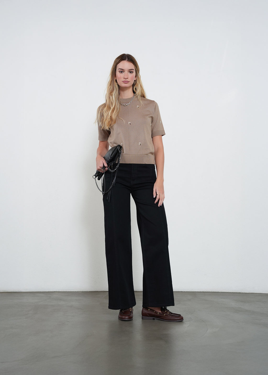 Jean Wide Leg con doble botón - Negro 14_495H005_NEG193909_4