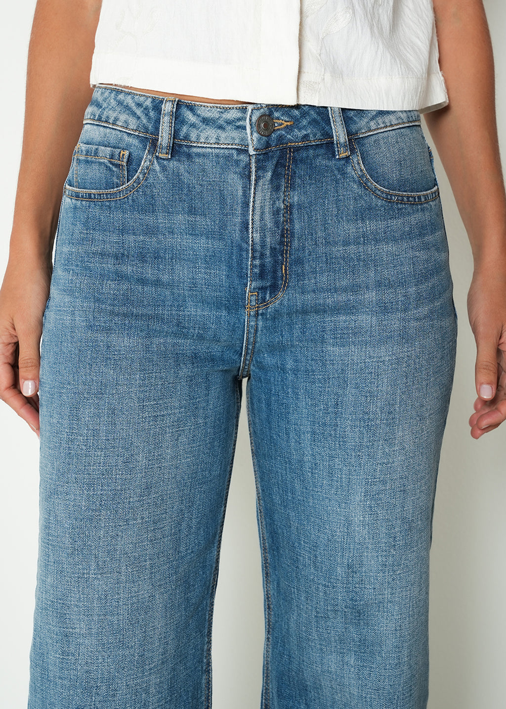 Jean straight tiro alto - Azul 14_495H013_AZU183928_4