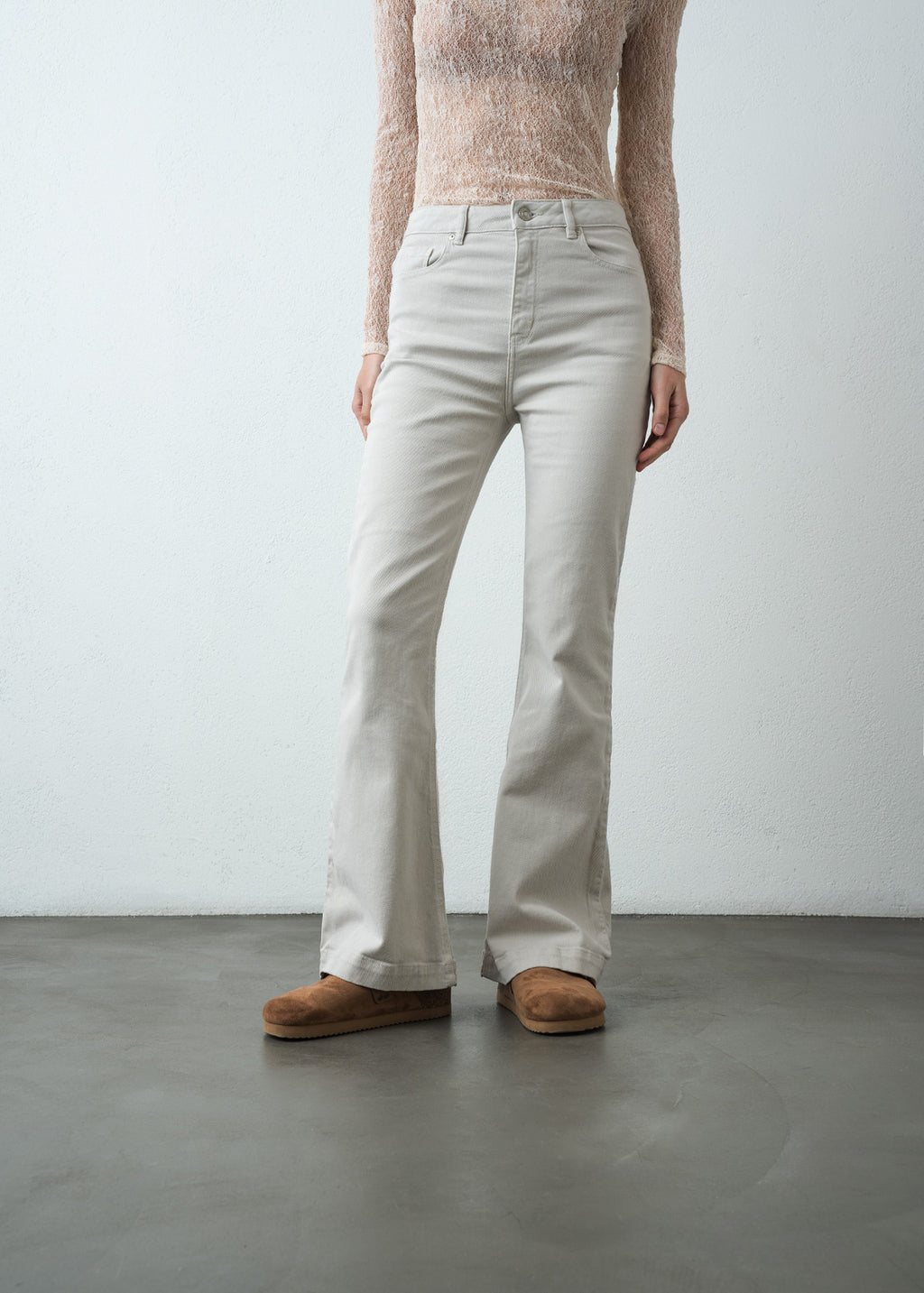 Jean Flare cinco bolsillos - Crudo 14_499G011_CRU110110_0