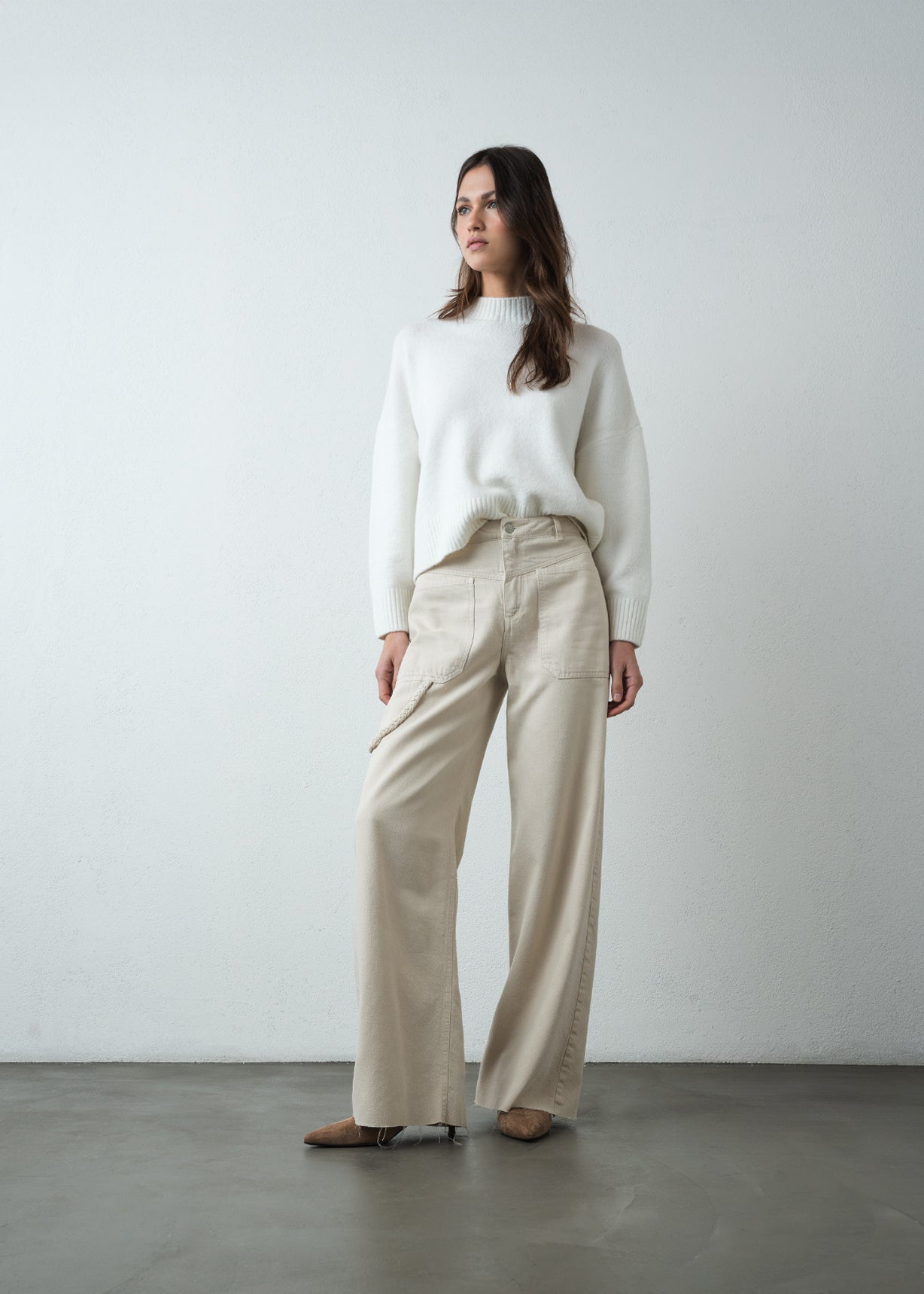 Jean Wide Leg con cargadera - Crudo 14_499G308_CRU135304_3