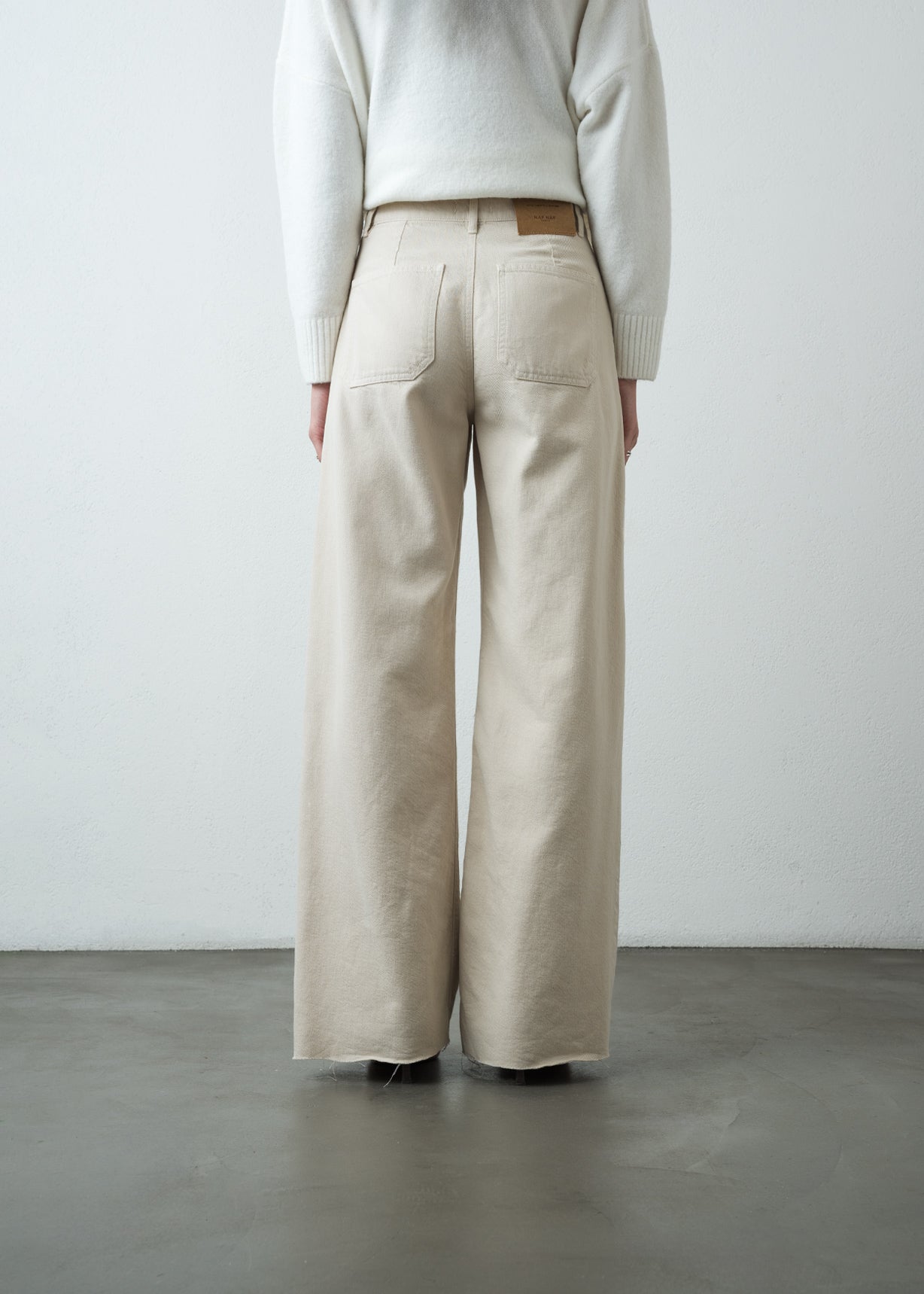 Jean Wide Leg con cargadera - Crudo 14_499G308_CRU135304_6