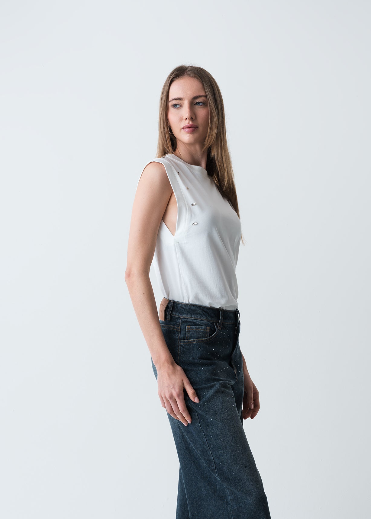 Camiseta con detalles en mangas - Crudo 14_503G075_CRU111001_3