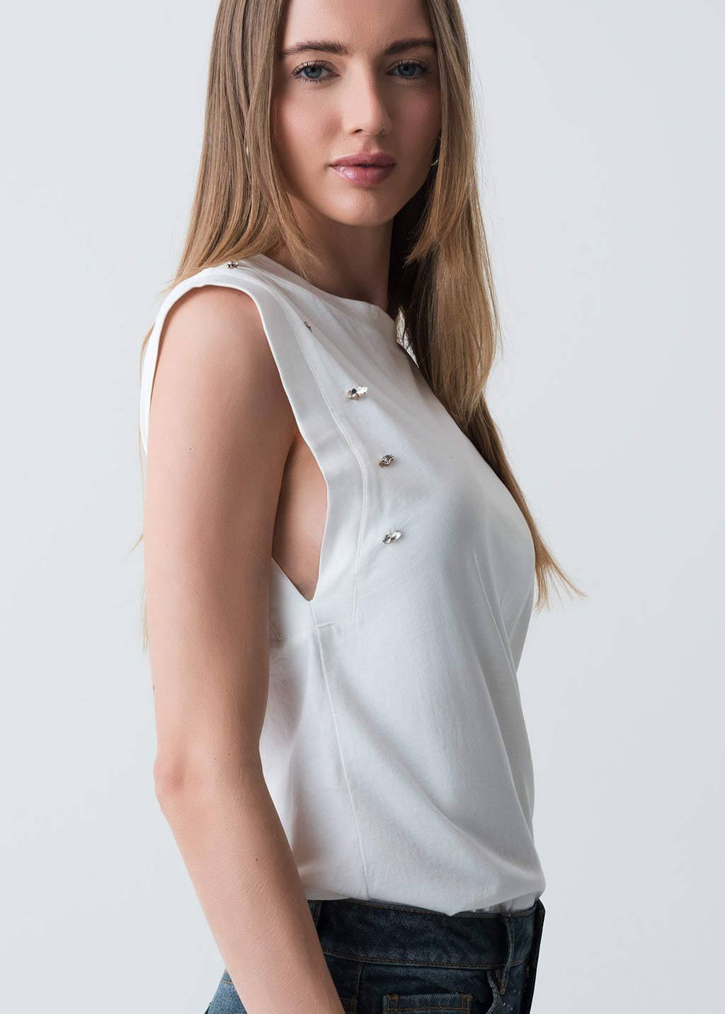Camiseta con detalles en mangas - Crudo 14_503G075_CRU111001_4