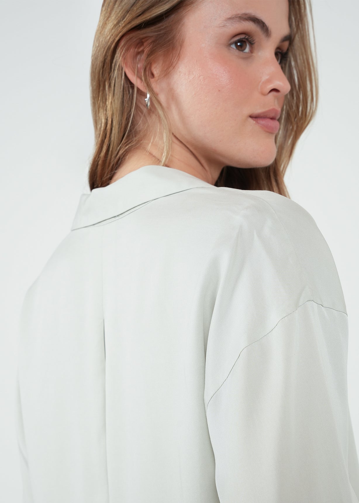 Camisa clásica amplia - Gris 14_512H309_GRI144804_6