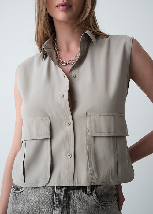 Camisa con bolsillos tipo cargo - Gris 14_519G331_GRI171107_0