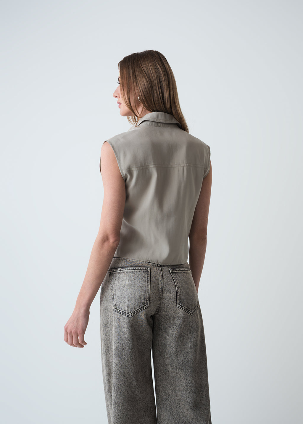 Camisa con bolsillos tipo cargo - Gris 14_519G331_GRI171107_7