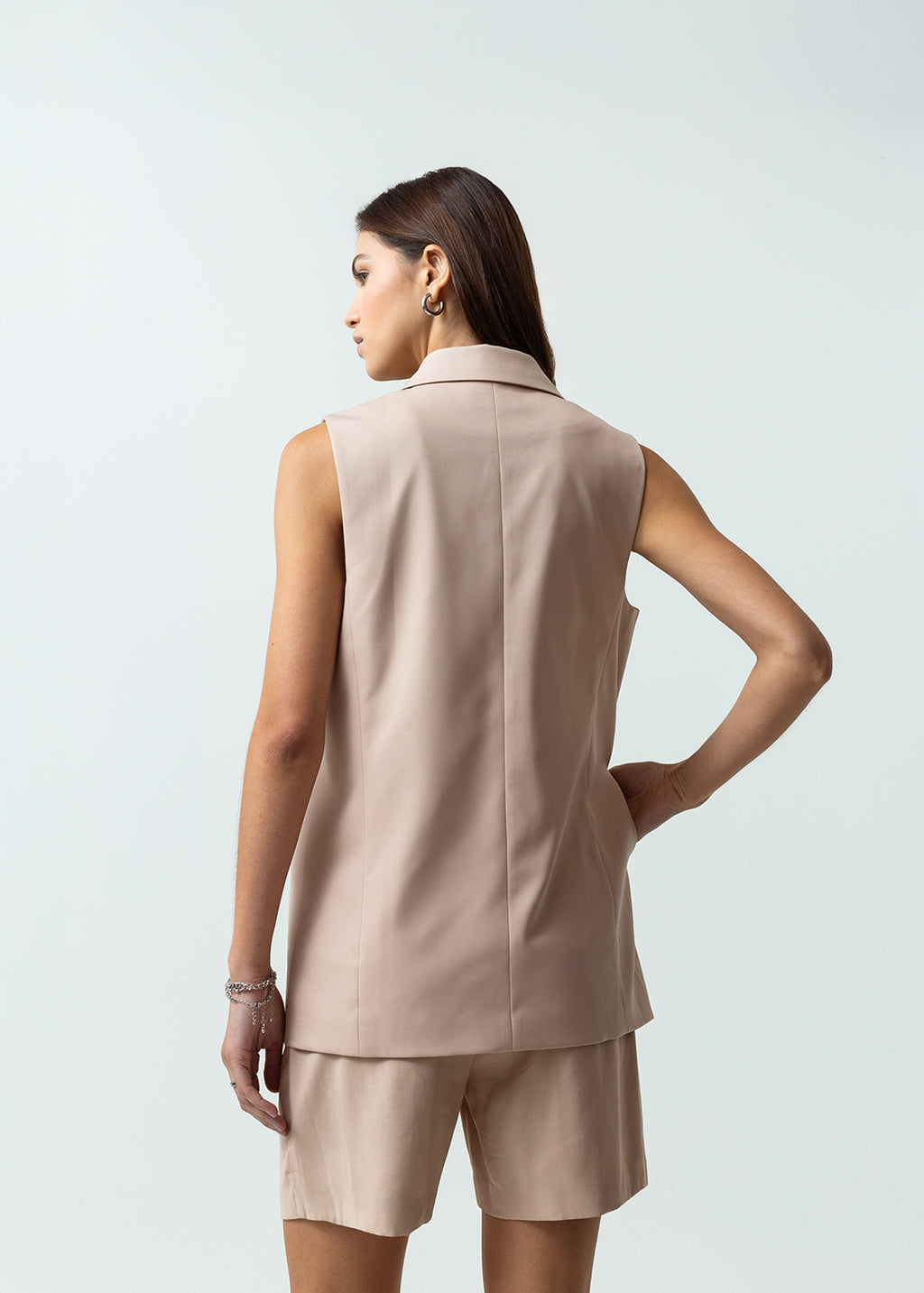 Chaleco tipo blazer - Beige 14_521G055_BEI151304_5