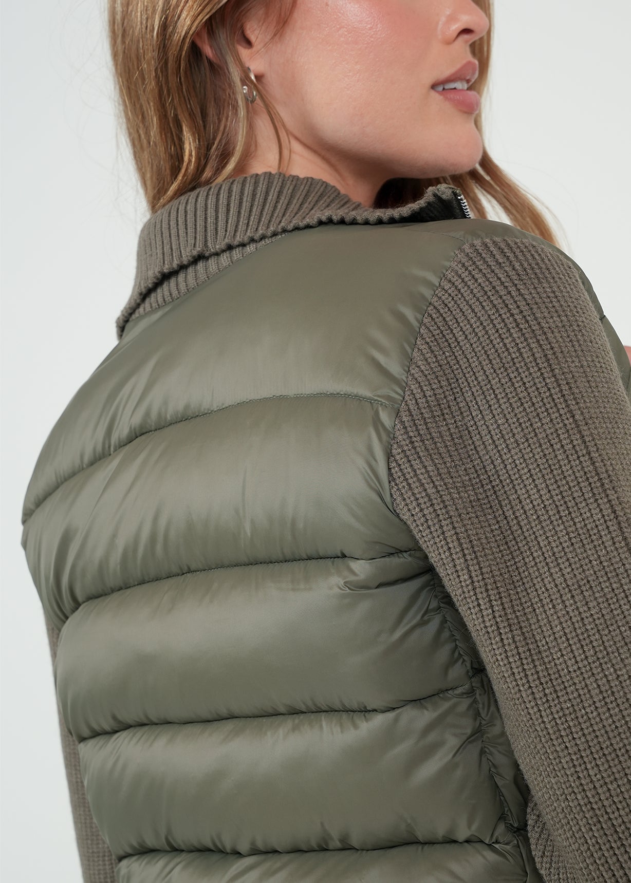 Chaqueta abullonada y tejida - Gris 14_522H008_GRI180516_6