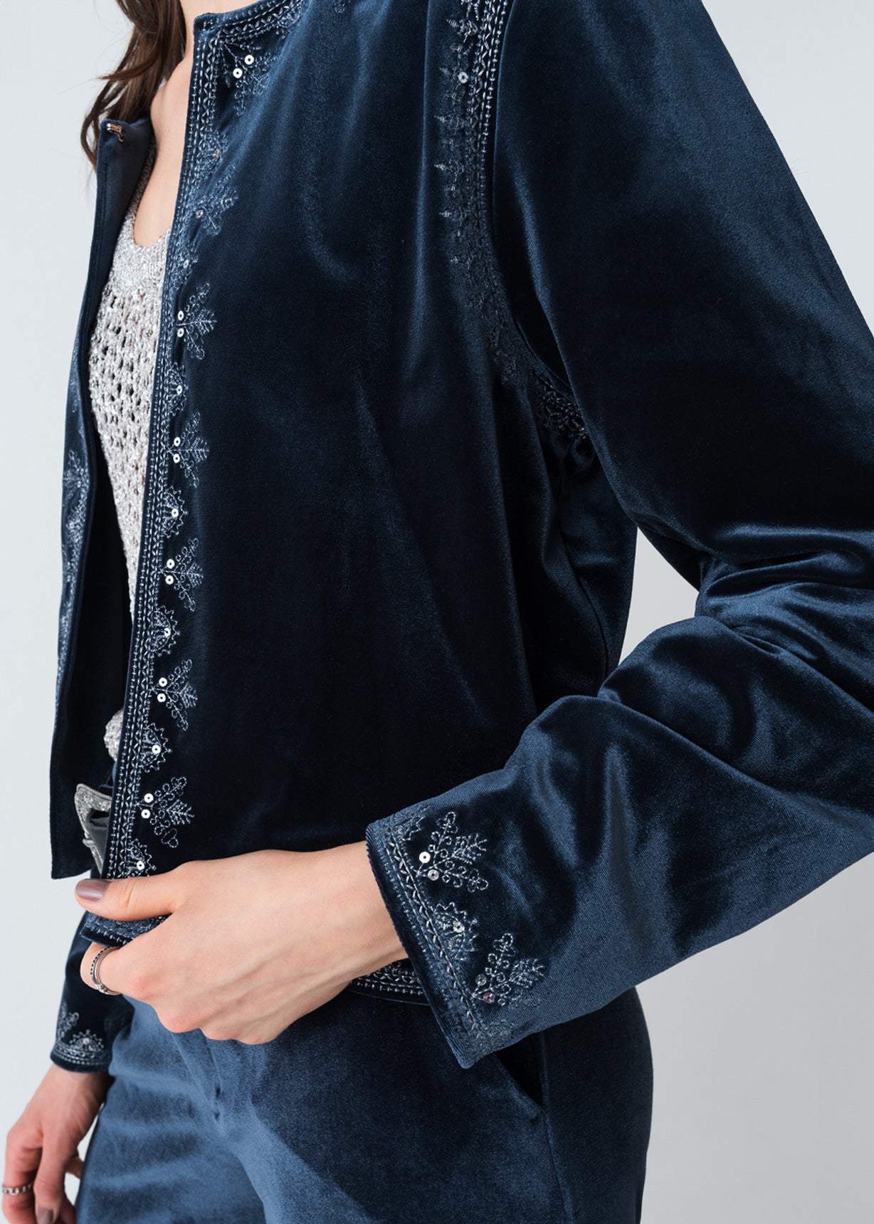 Chaqueta con detalles bordados - Azul 14_523G075_AZU194020_0