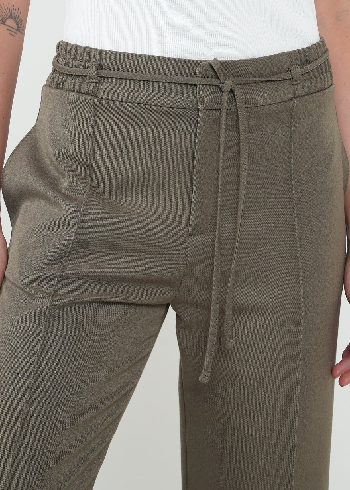 Pantalón Straight con cordón - Gris 14_532H305_GRI180516_6